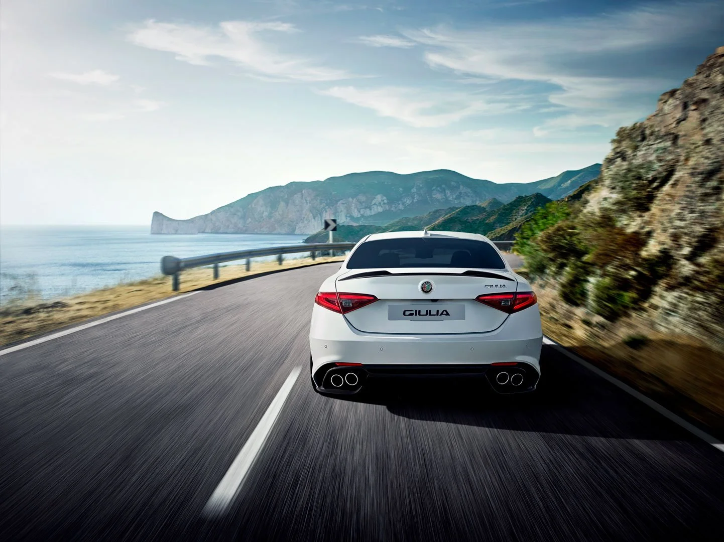 ALFA-ROMEO-GIULIA-QUADRIFOGLIO-Rig4-w7.jpg