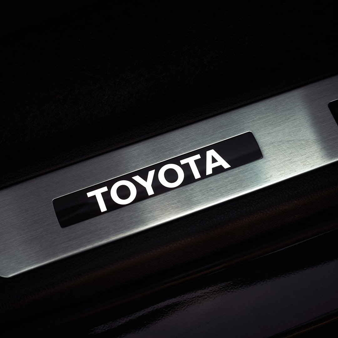 TOYOTA-LAND-CRUISER-2024-_CLP9130.jpg
