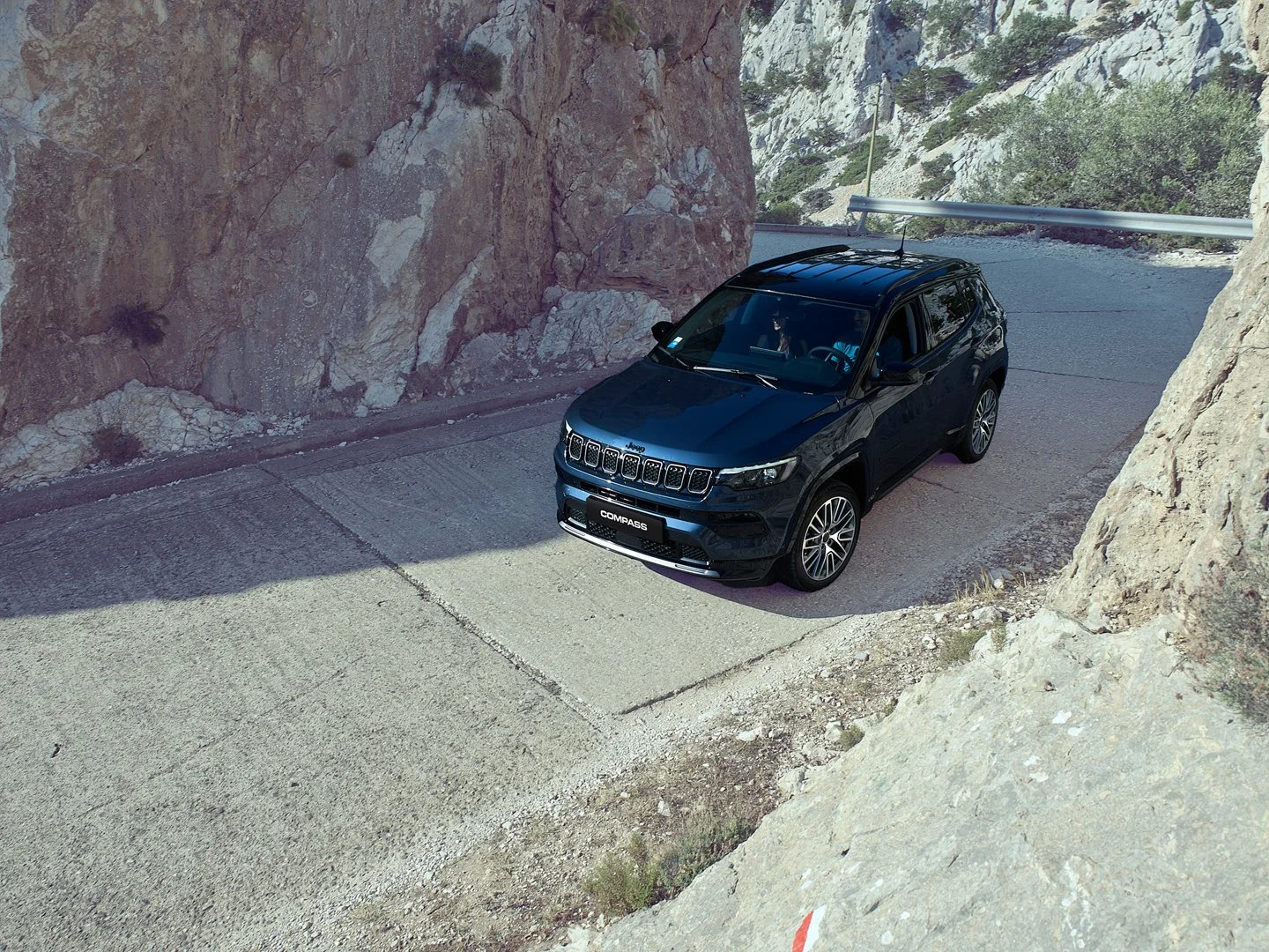 JEEP-COMPASS-26-07-24-CF029208.jpg