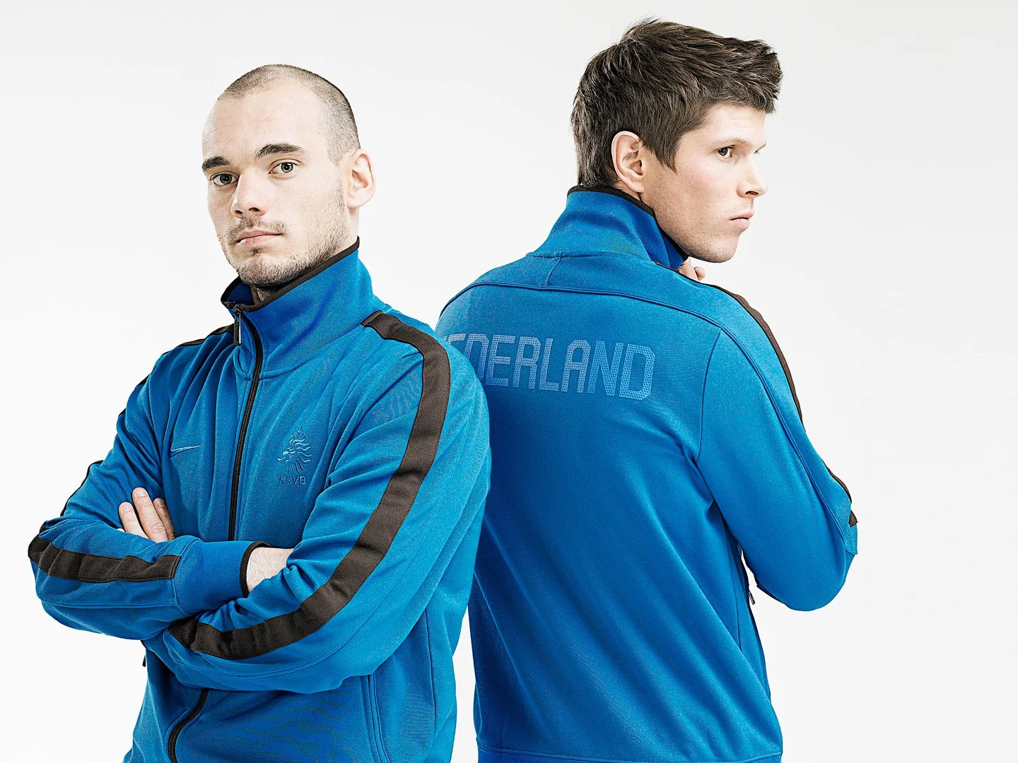 WESLEY-SNEIJDER-KLASS-HUNTELAAR-NIKE-NEDERLAND-02.jpg