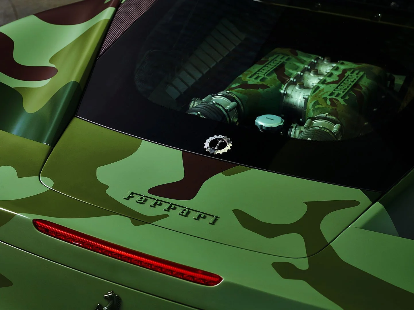 RM-SOTHEBY-FERRARI-458-GARAGE-ITALIA-CUSTOMS-14314.jpg