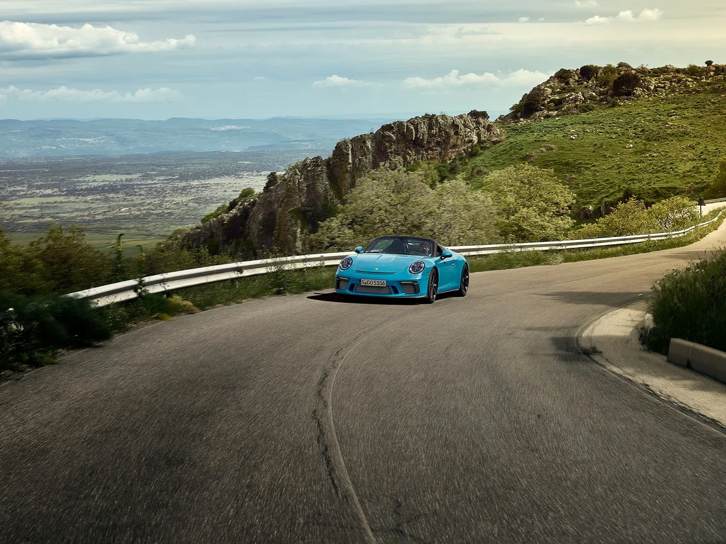 PORSCHE-911-SPEEDSTER-2019-CF009072.jpg