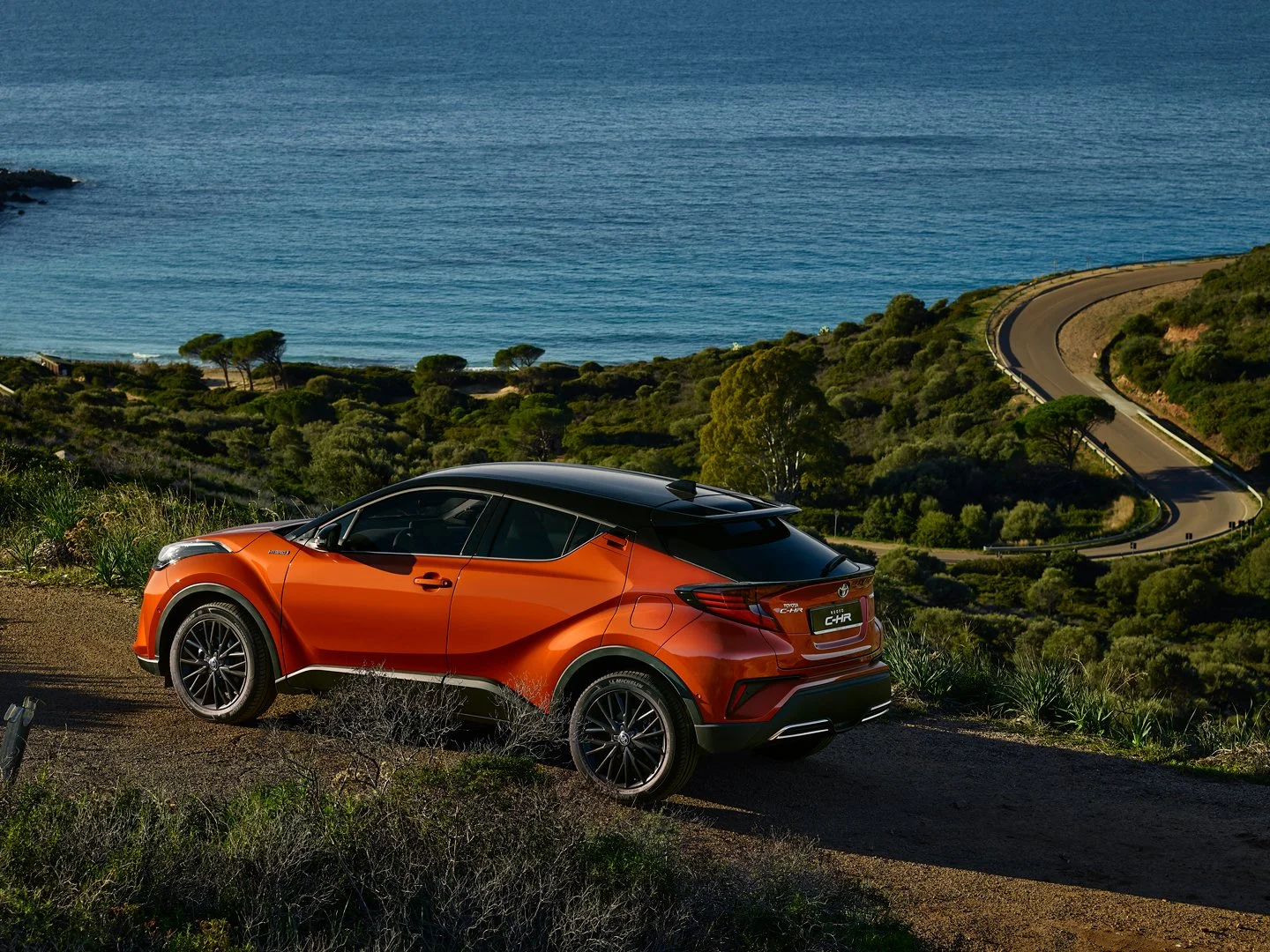 TOYOTA-C-HR-2020-CF011636.jpg