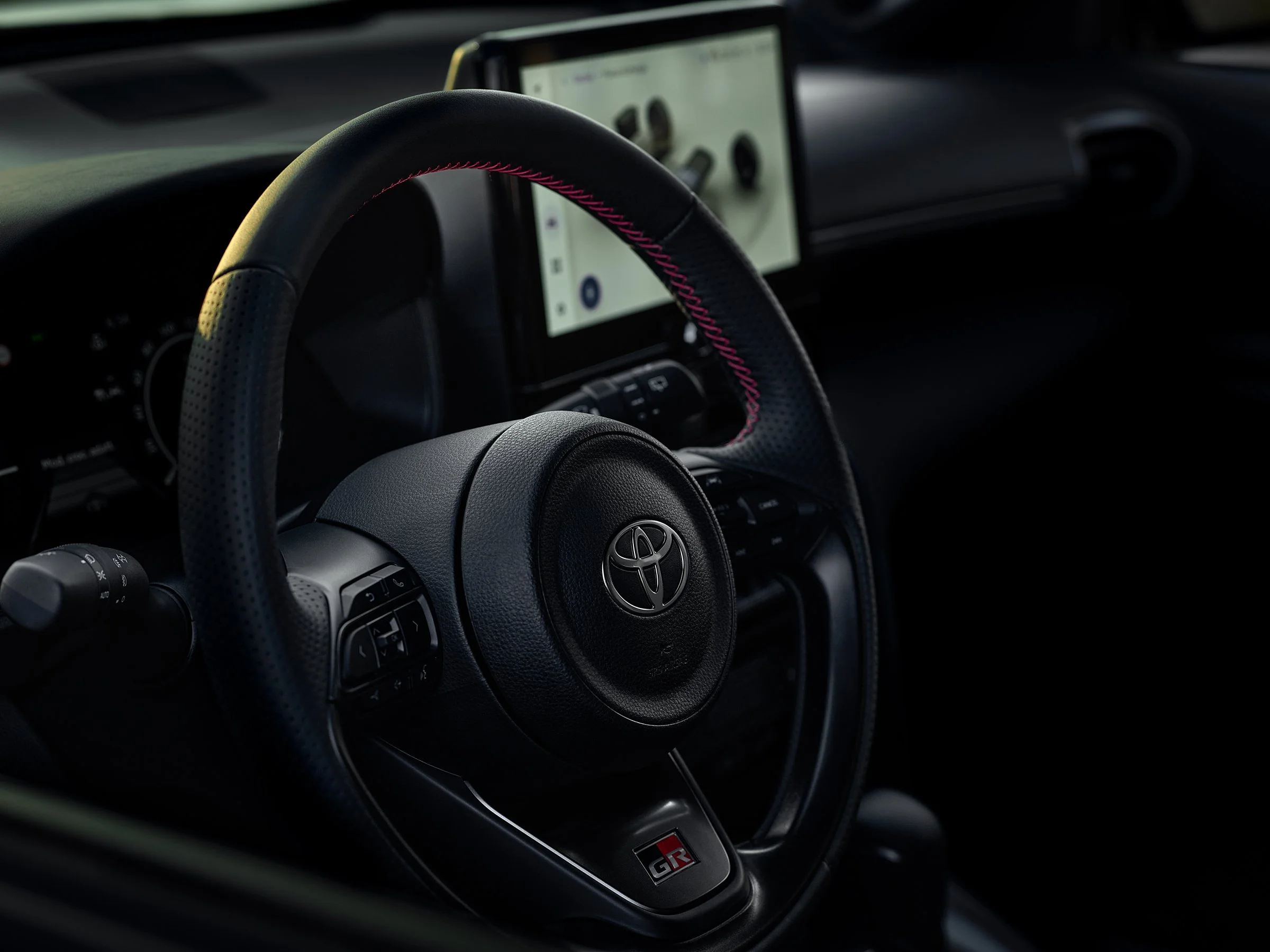 TOYOTA-YARIS-CROSS-GR-18-06-2025-CF032613.jpg