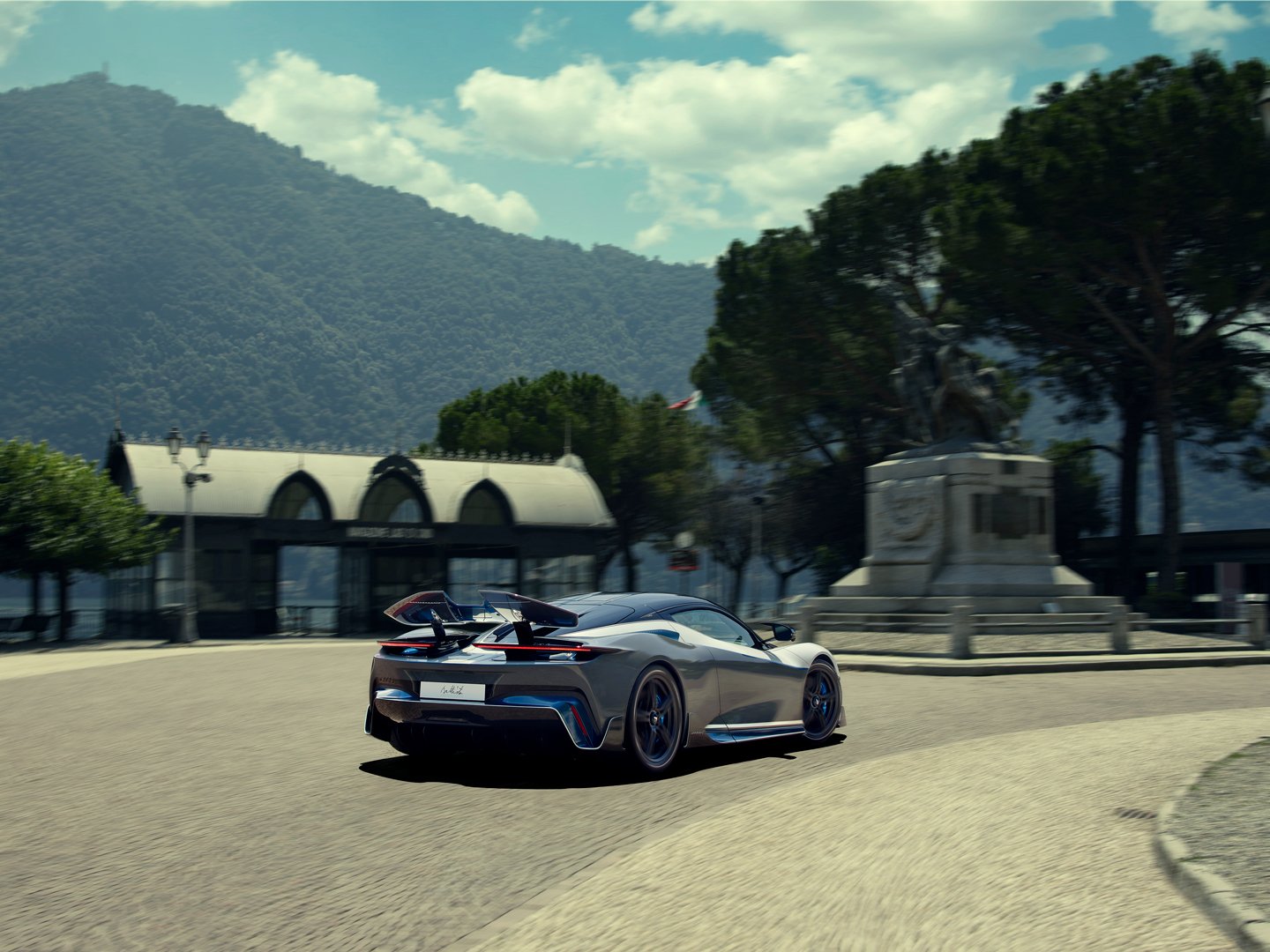 PININFARINA-BATTISTA-90-COMO-SHOT-01-0367-CL.jpg