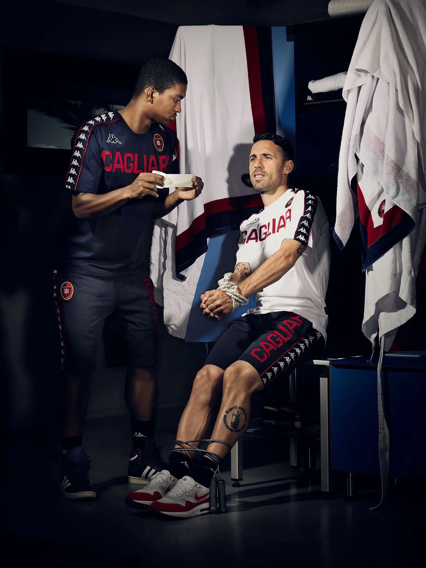 CAGLIARI-CALCIO-CALENDAR-2015-CHRIS-LAWRENCE-COSSU-CAIO.jpg