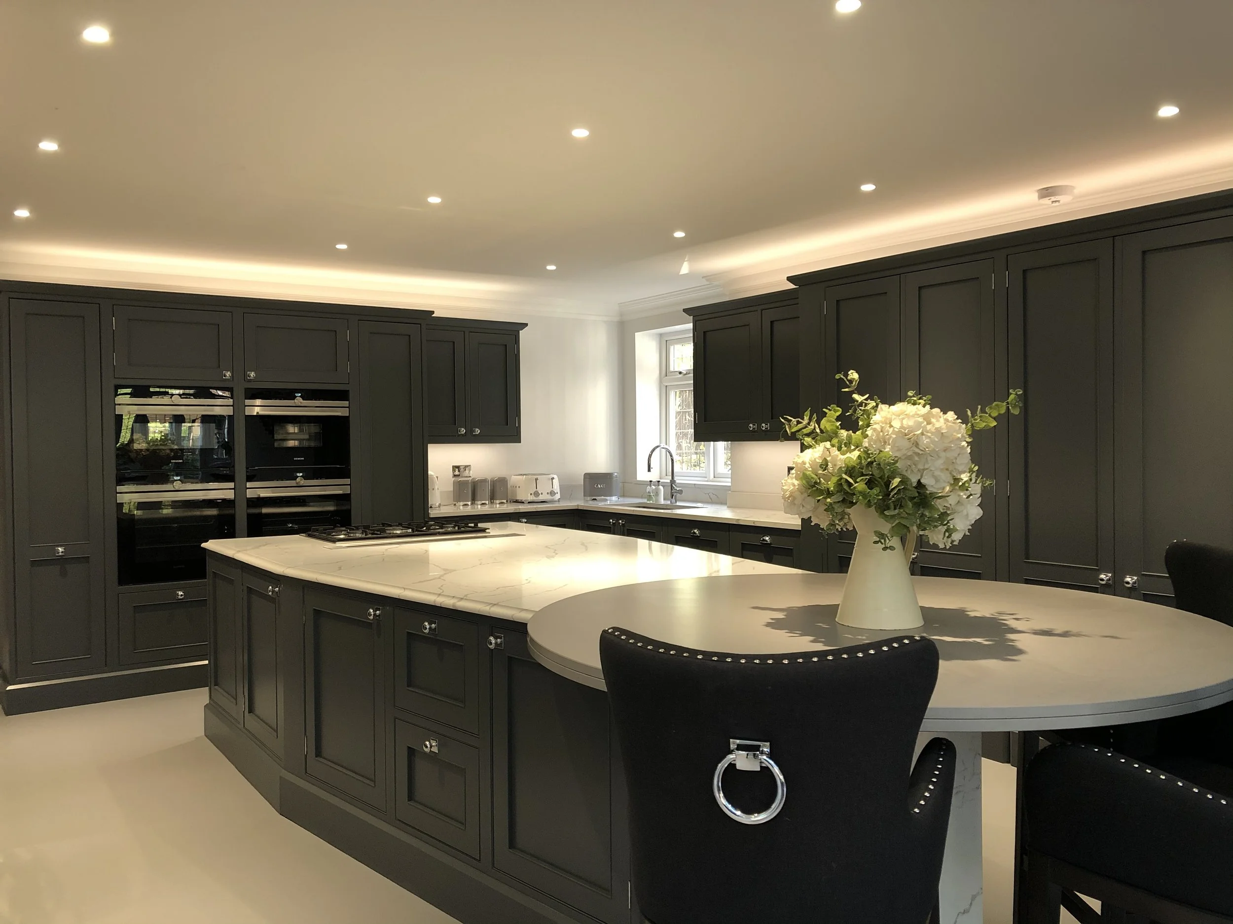 Kitchen Refurbishment Kent, Kitchen Makeovers South London, Made-to-Measure Kitchens Kent, Contemporary Kitchen Design Kent,