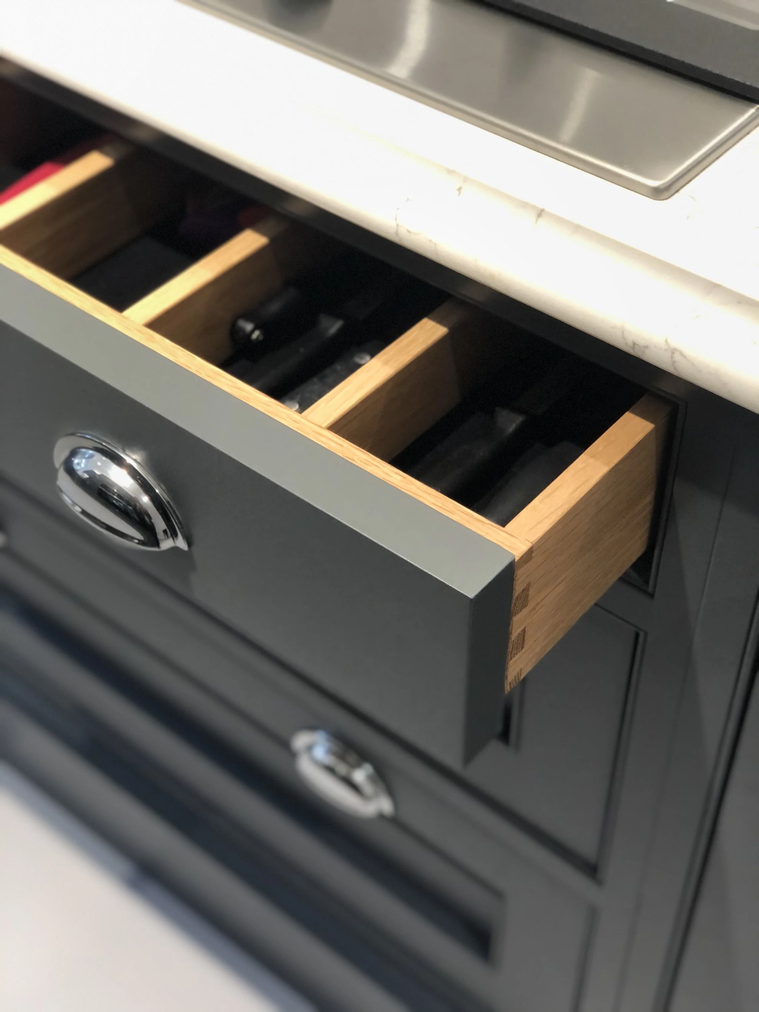 Made-to-Measure Kitchens Kent, Contemporary Kitchen Design Kent, Traditional Kitchen Designers Kent, Kitchen Specialists South London, Bespoke Kitchen Installation Kent, Local Kitchen Fitters Kent, Kitchen Design and Fitting South London, Kitchen Des