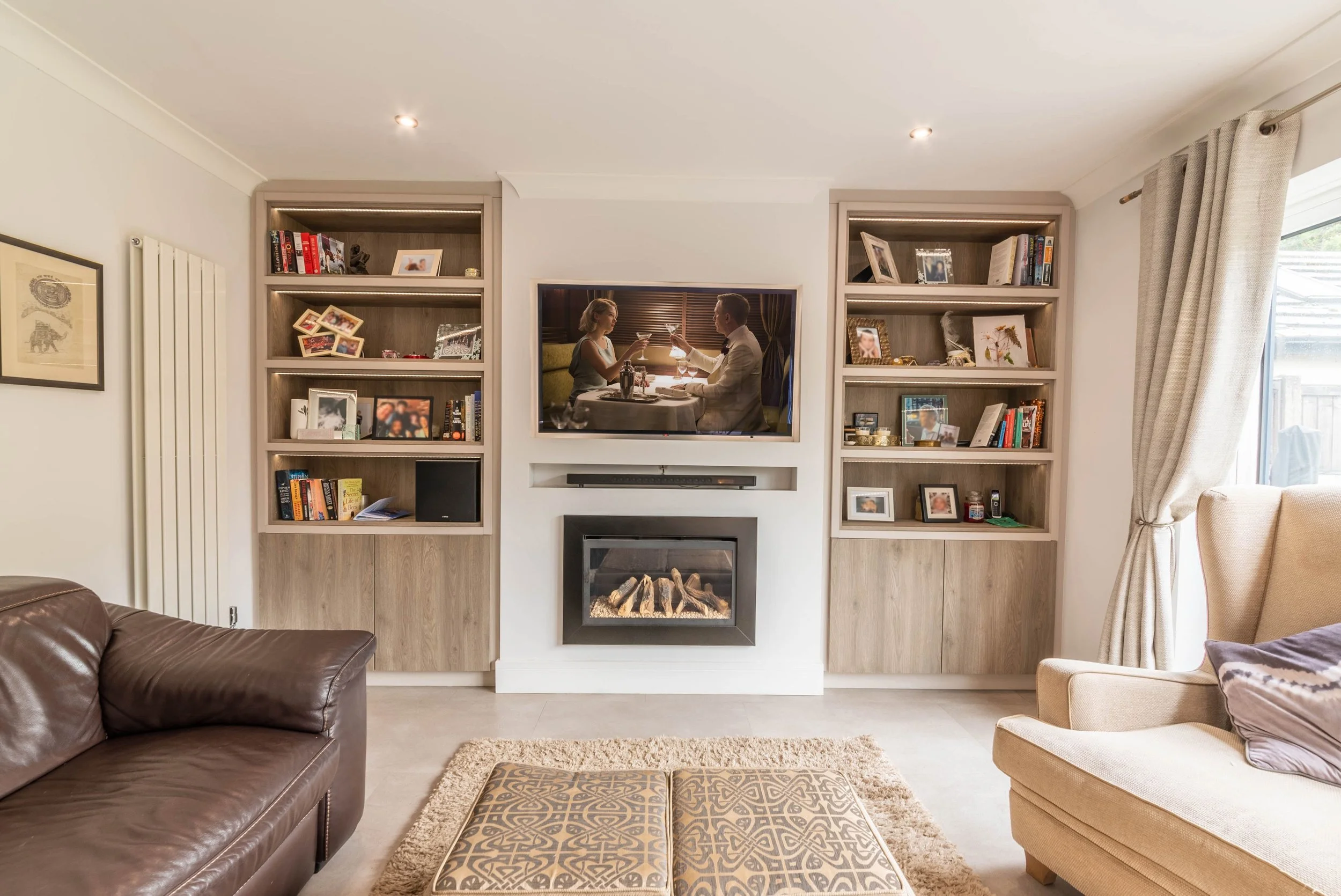 bespoke fitted media wall. media wall design and installation kent. Sevenoaks bespoke furniture