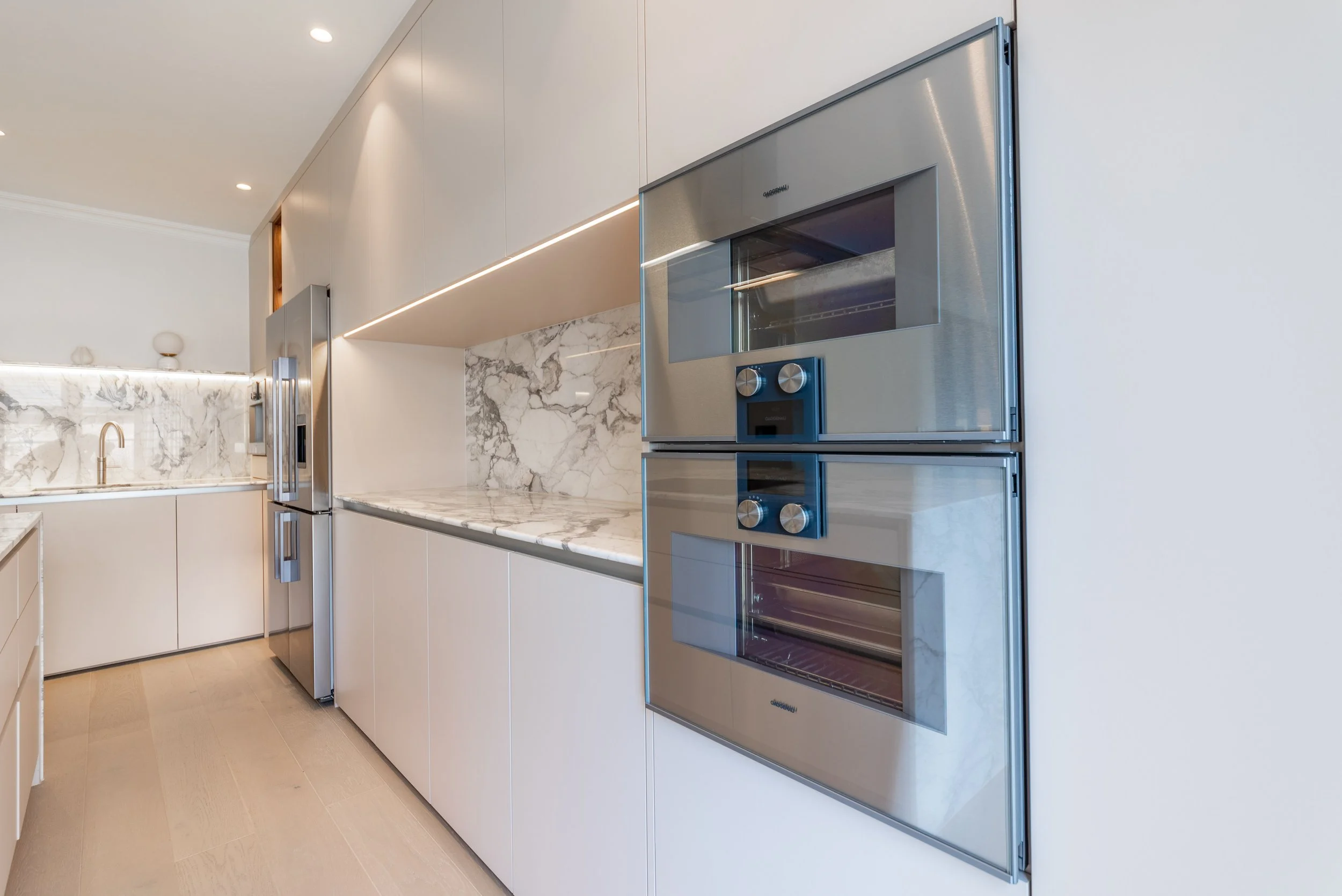 Custom Kitchen Cabinets Kent, Kitchen Renovations Kent, Kitchen Design and Installation Kent, Made-to-Measure Kitchens Kent, Kitchen Designers West Malling, Luxury Kitchen Installers 
