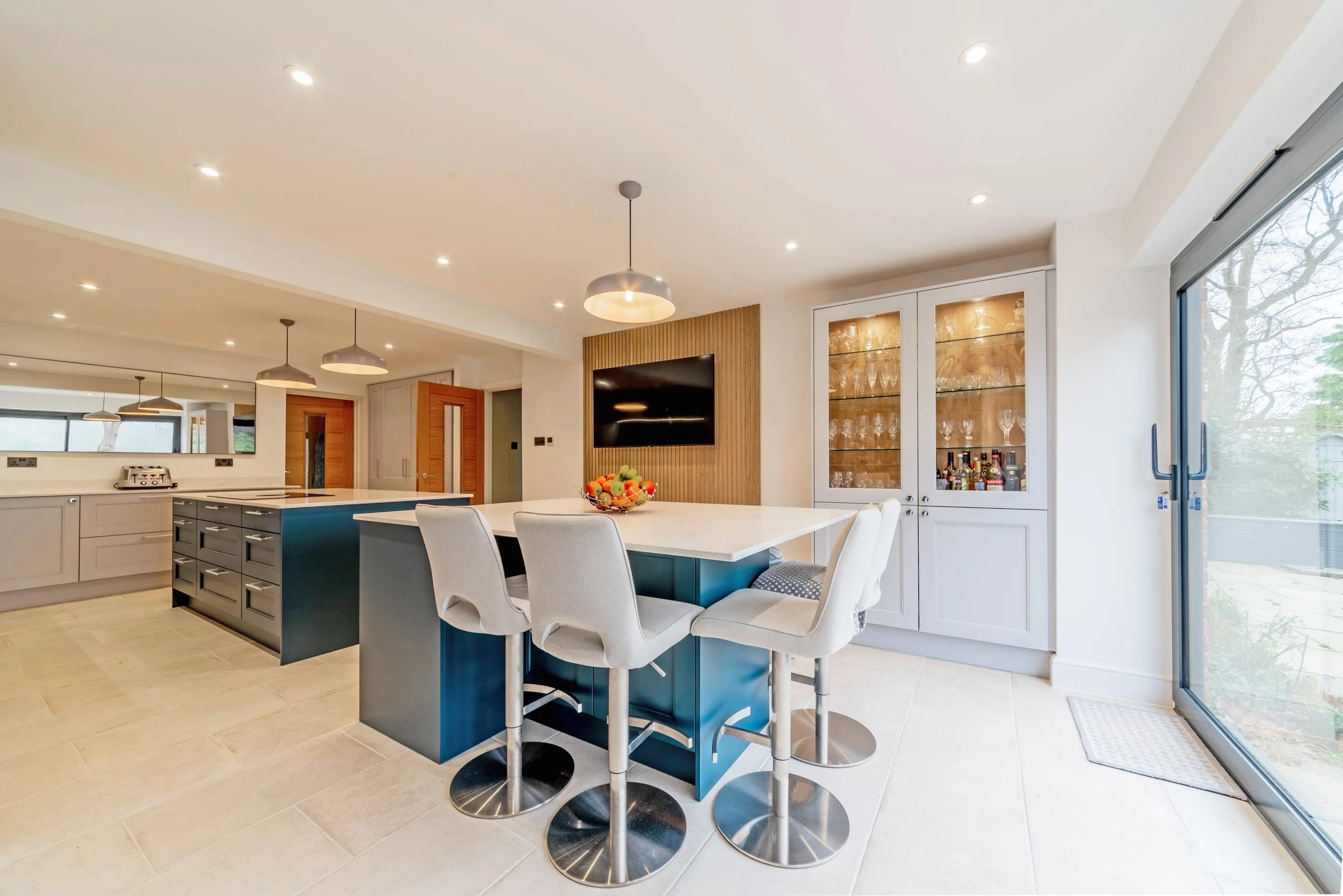 Kitchen Renovations South London, Luxury Kitchen Designers Kent, Luxury Kitchen Fitters Kent, Custom Kitchen Design Kent, Modern Kitchen Design South London, Kitchen Installation South London