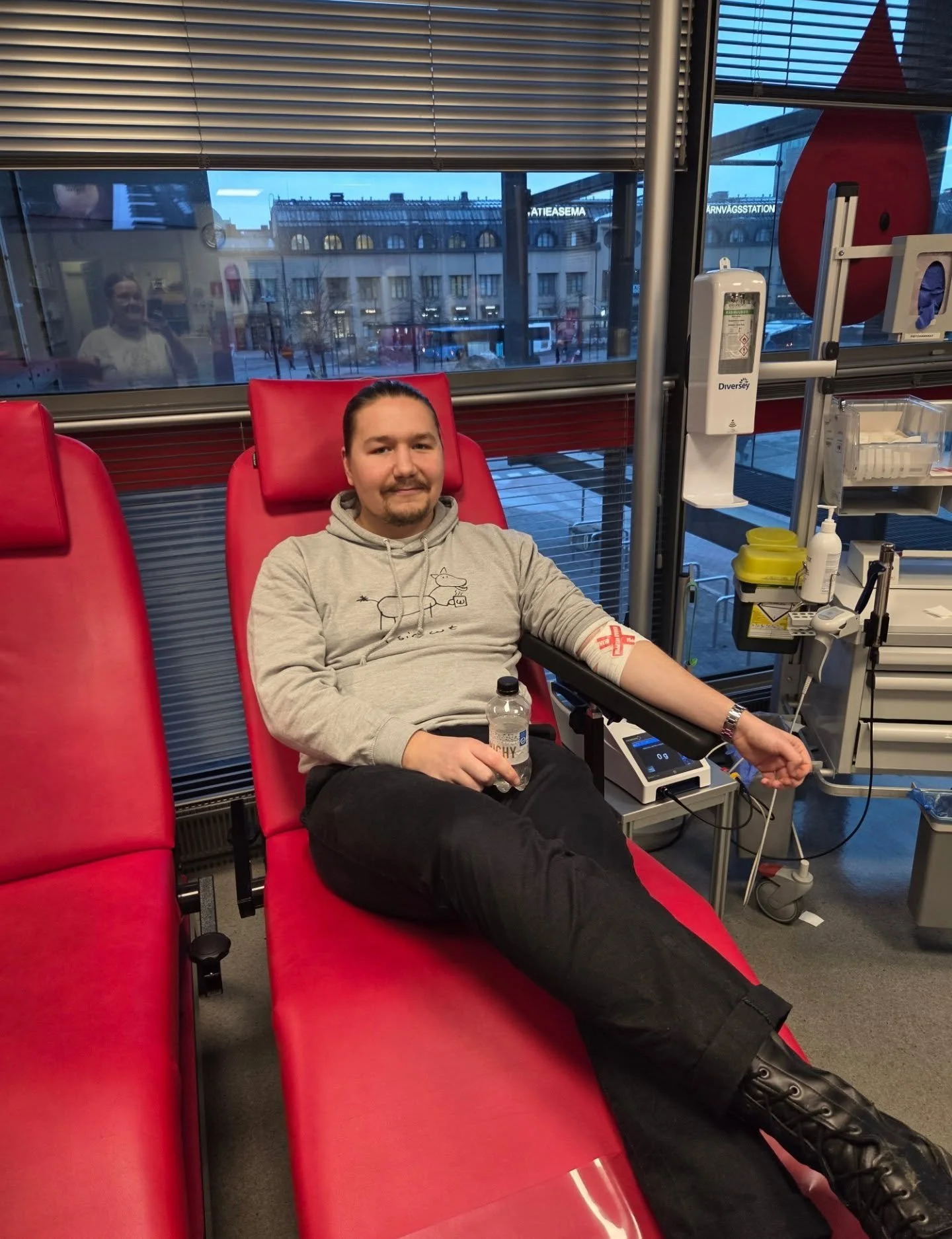 SavOlaiset aloittivat maaliskuun luovuttamalla. 🫀🩸

Jos haluat liitty&auml; osakunnan luovutusryhm&auml;&auml;n, voit ilmoittaa siit&auml; @veripalvelu henkil&ouml;kunnalle k&auml;ydess&auml;si luovuttamassa verta. Ryhm&auml;n nimi on Savolainen os