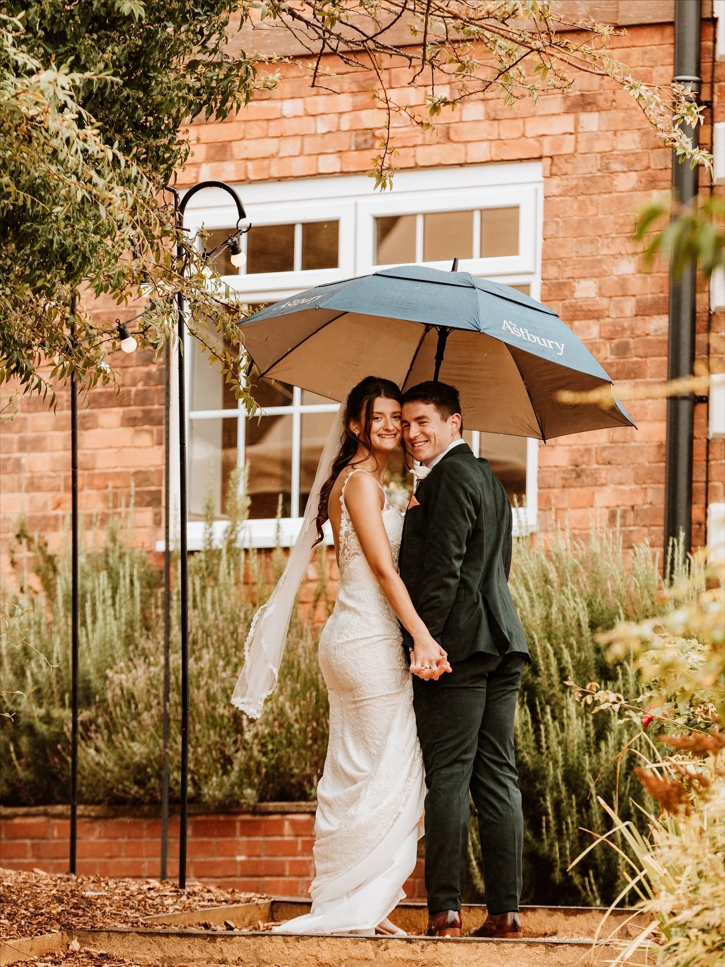 A rainy but beautiful day for J &amp; S 💍

Venue - @theastburygolfandlodgeresort