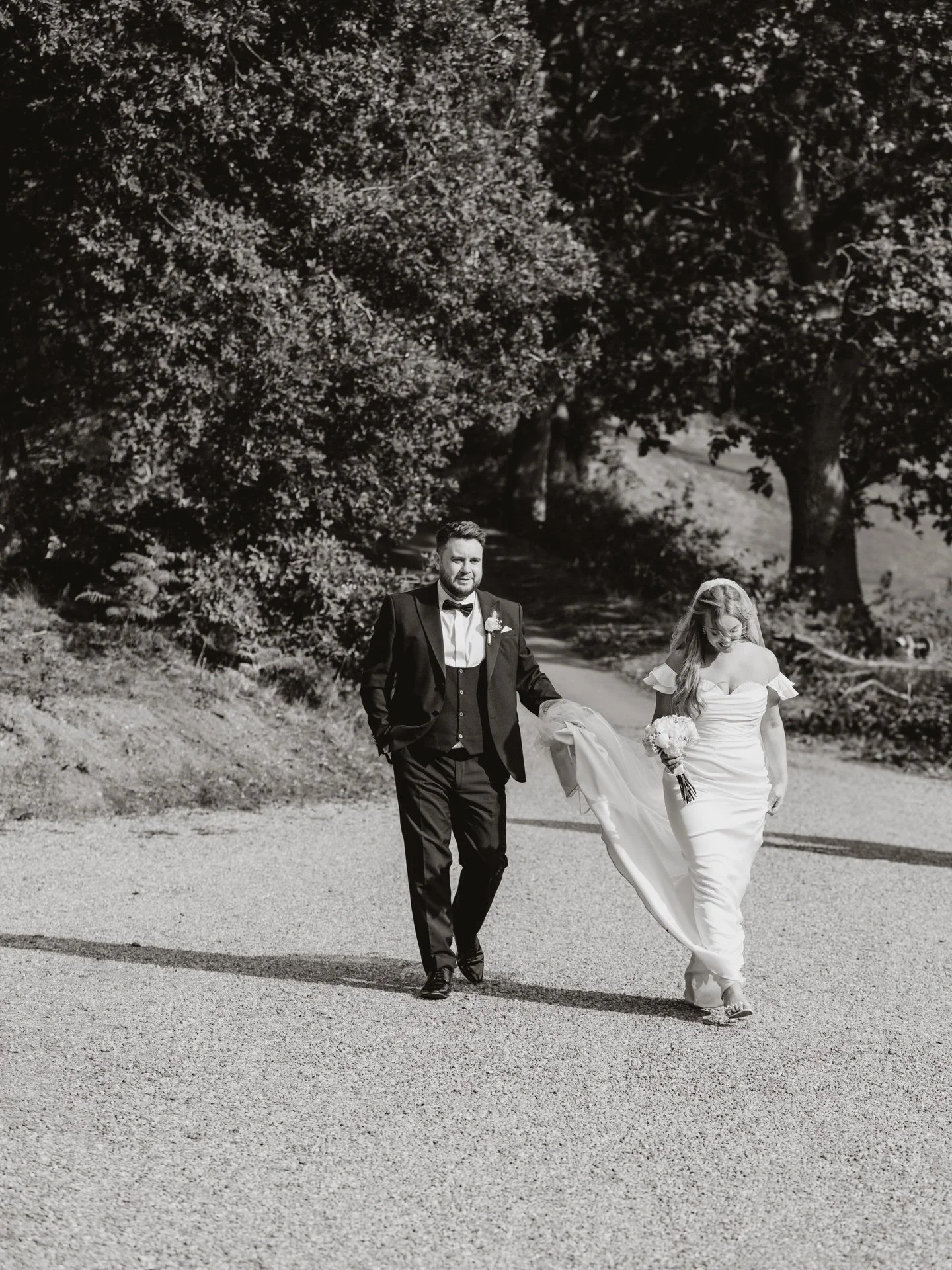 H &amp; J 

Venue - @bridalbarnwedding 
Dress - @georginascottbridal