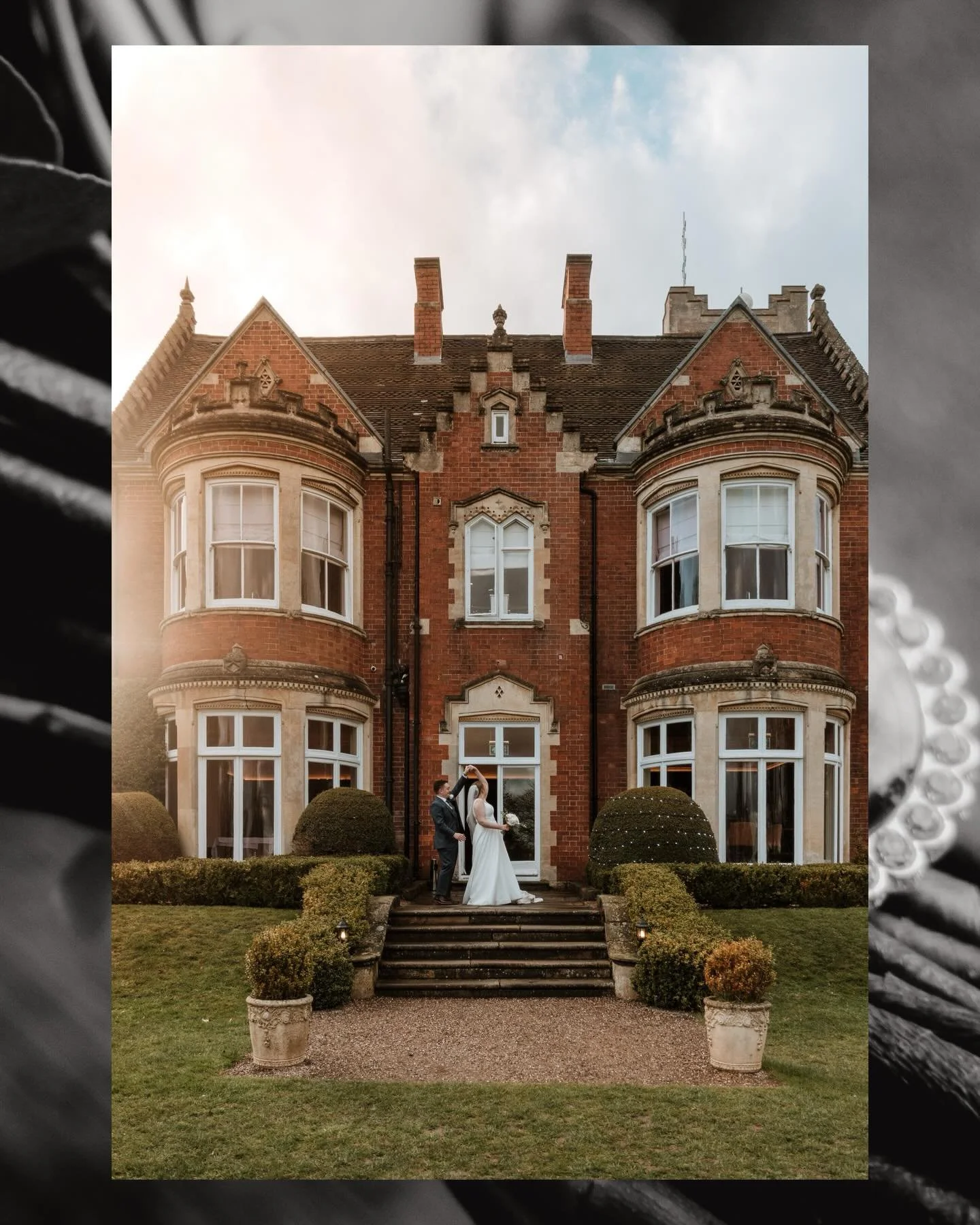 A &amp; B 💍🍾 

Venue - @pendrellhallvenue 
Makeup - @bethanyjoy.bridalmakeup 
Hair - Sonia Jane Bridal Hair 
Flowers - @winnienolive 
Dress - @tdrbridalbirmingham 
Suits - @peterposhsuit 
Grooms suit - @colmoretailors 
Videographer - @upcloseweddin