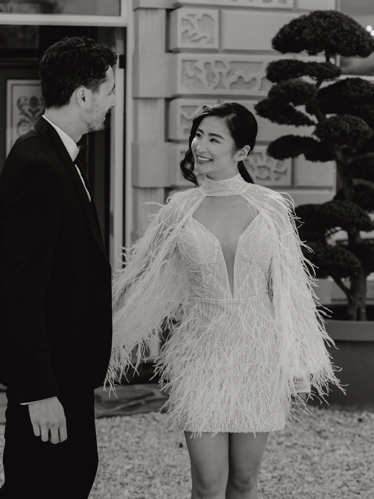 @luxe.workshops styled shoot 🍾📸

Planner - @luxe.workshops @luxe_byamelia 
Venue- @thelocationhouse
Stylist- @stylish_weddings_uk
Florists- @uniq.decor.florist and @rootedinrosemary
Dresses- @weddingbelles_4oaks
HMUA- @mb_.artistry 
Jewellery- @cor