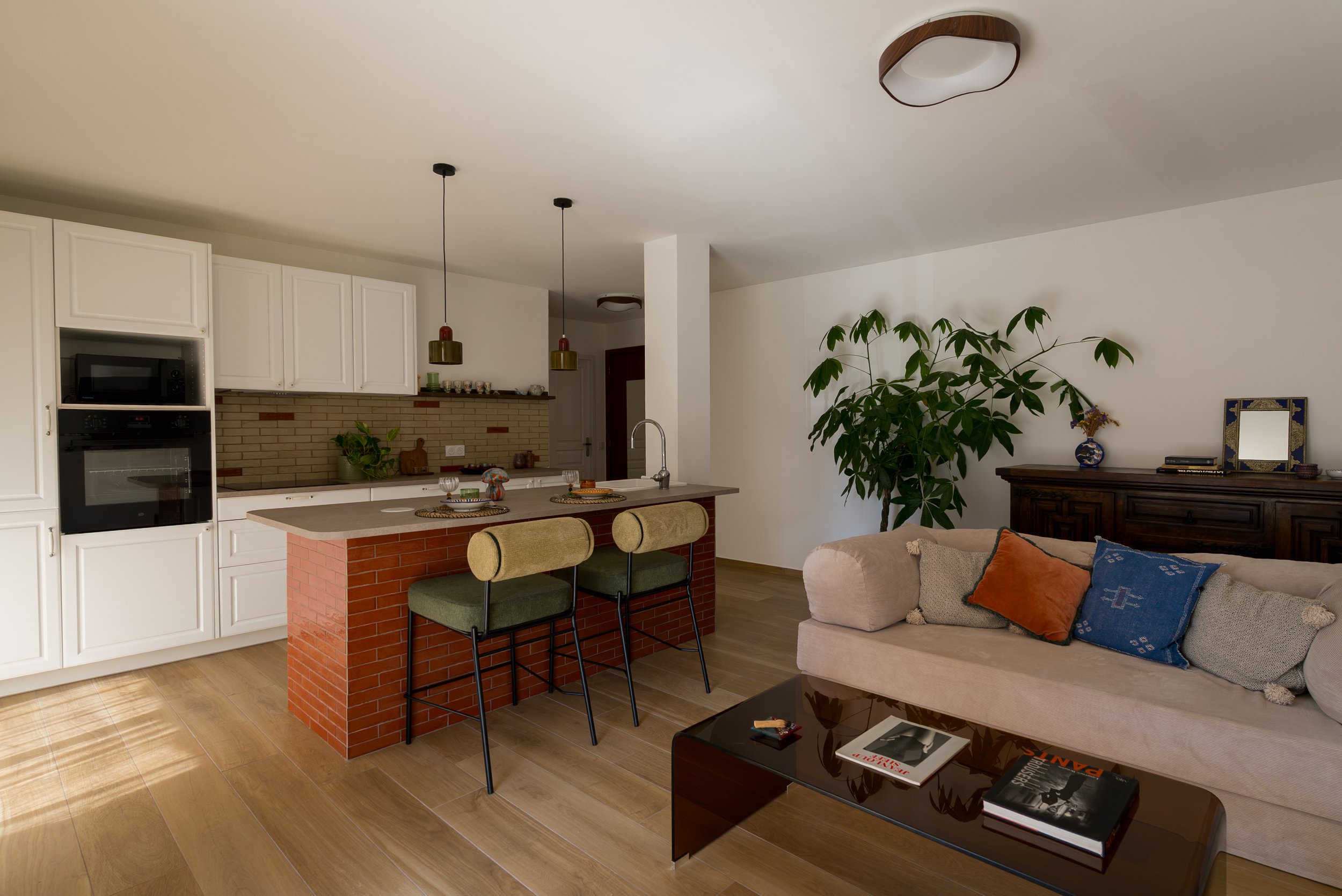 hesmaia-project-aurelia-open-space-living-kitchen.jpg