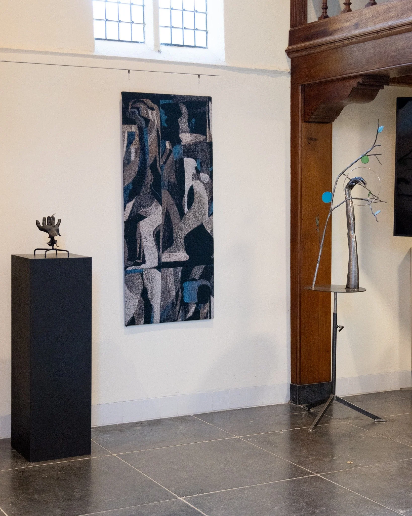 Deze werken van @bartnijboer en @marisarappard  waren te zien tijdens de expositie De SALON in de Johanneskerk in Laren.

Van links naar rechts:
𝗧𝗶𝗺𝗲 𝗙𝗿𝗮𝗴𝗺𝗲𝗻𝘁, 𝟮𝟬𝟮𝟯, 𝗕𝗮𝗿𝘁 𝗡𝗶𝗷𝗯𝗼𝗲𝗿
27x27x25 cm
epoxy, staal, messing

𝗠𝗼𝘃𝗲?