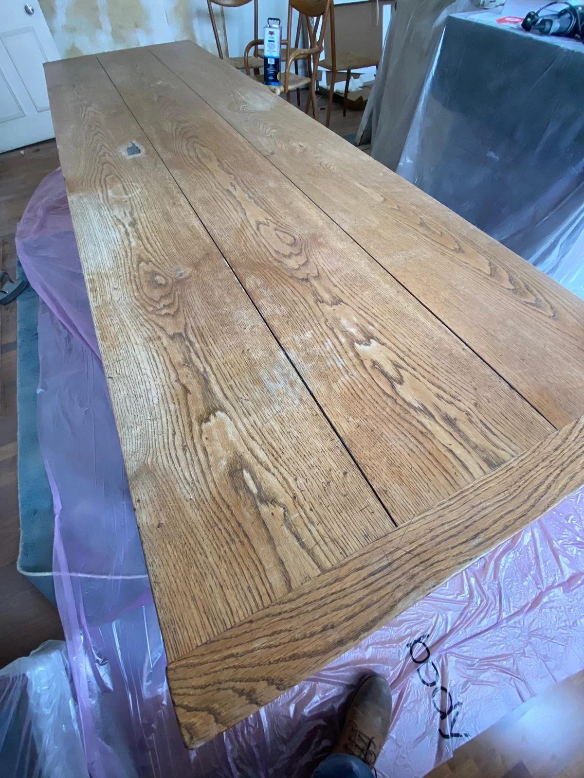 before-restoration-oak-dining-table-water-rings-and-heat-damage-london