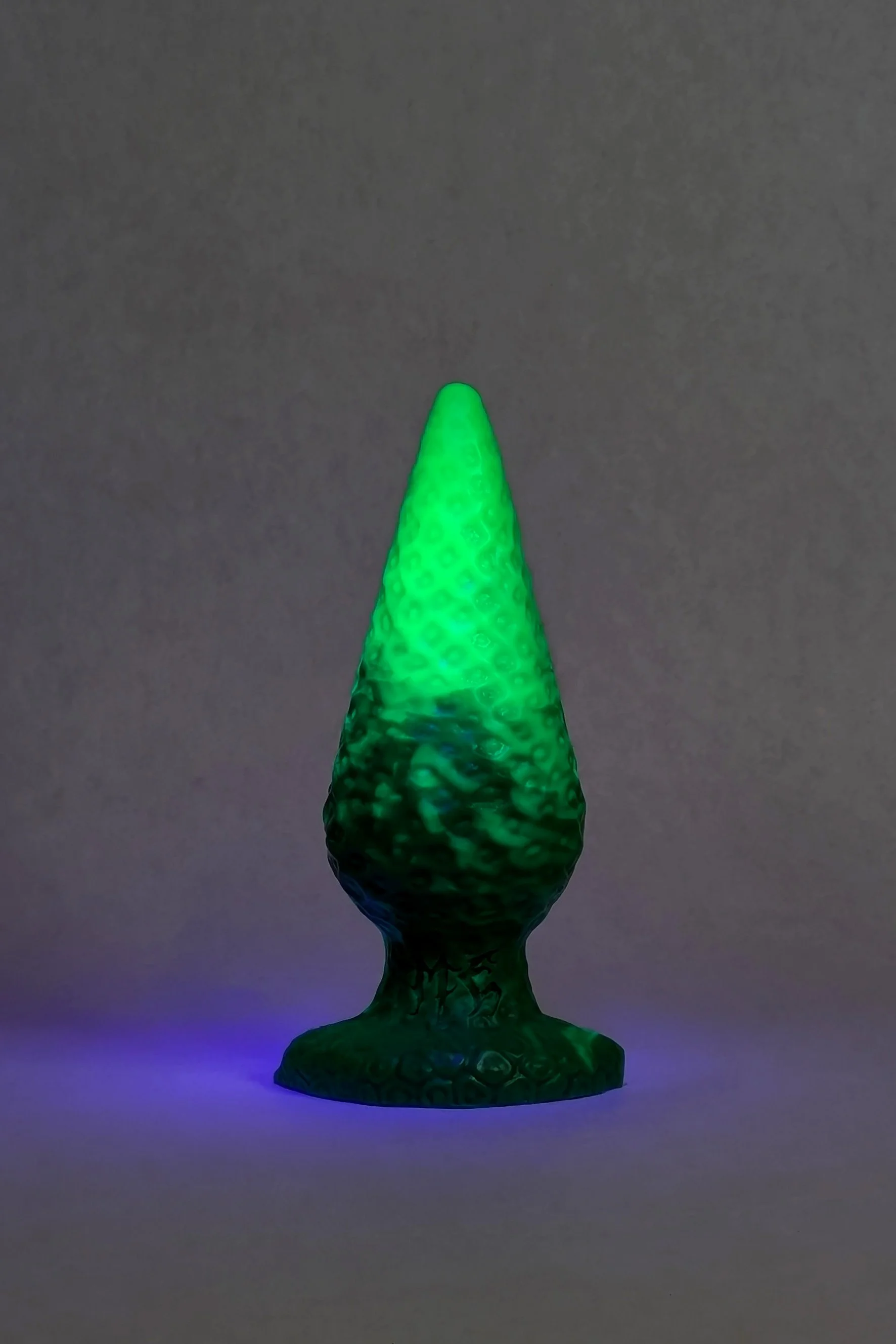 20.10_Root_3UV.jpg