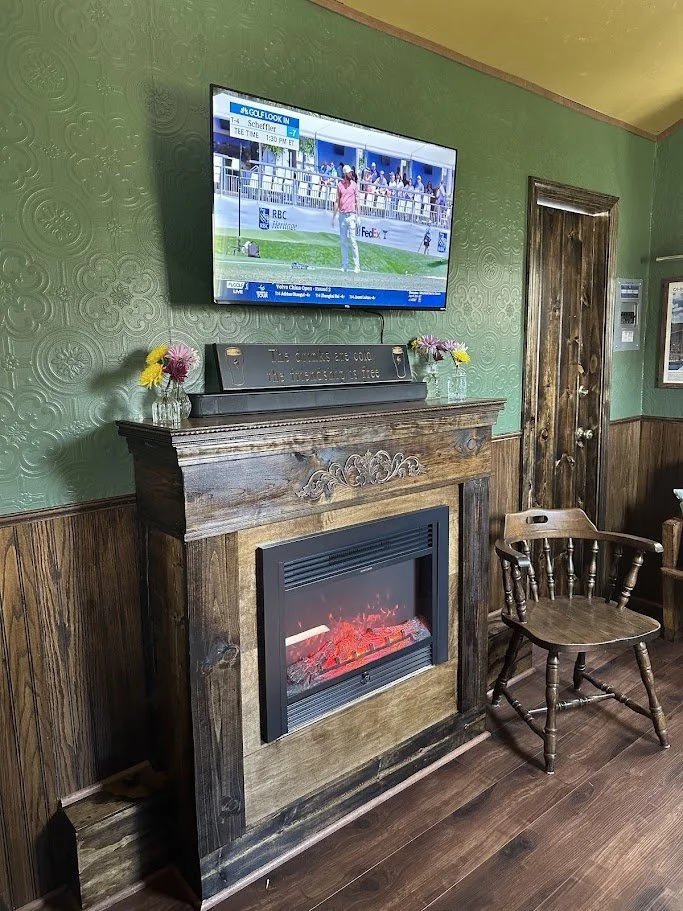 Inside Mobile Irish Bar 11.jpg