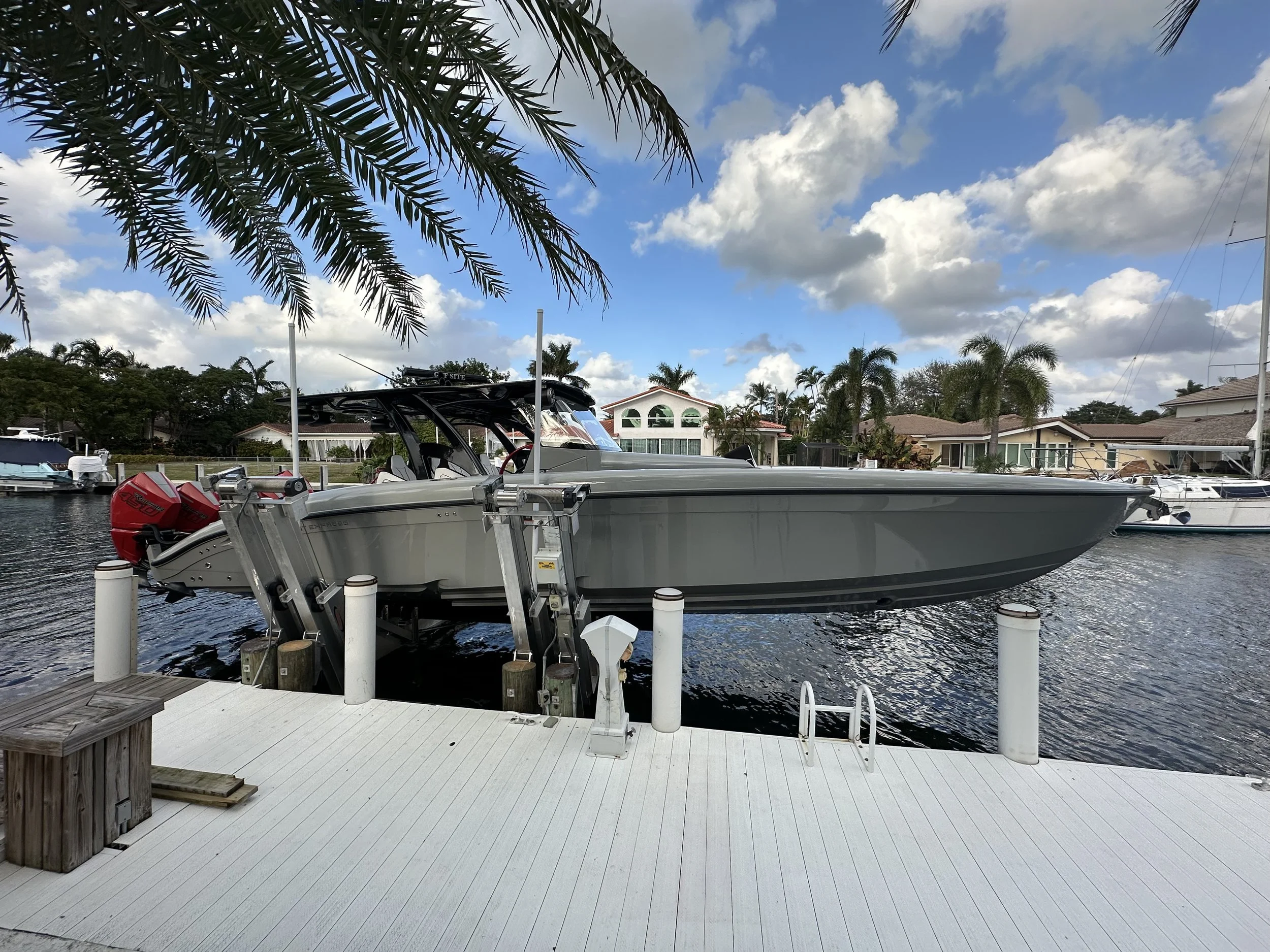 27k lb Hurricane elevator lift installation in Lighthouse Point completed by JKT Marine.