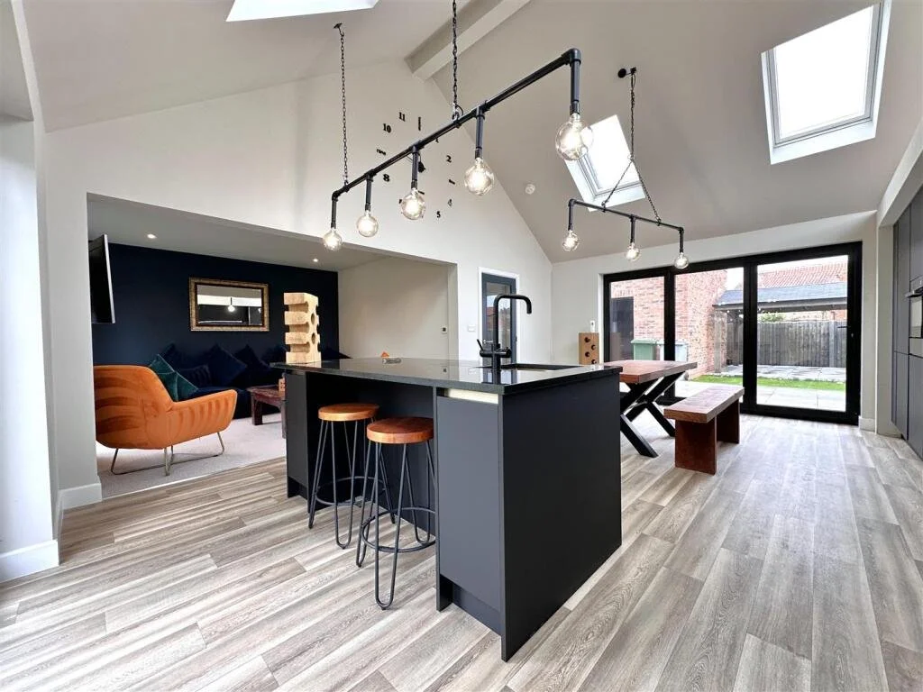 Interior4.jpeg