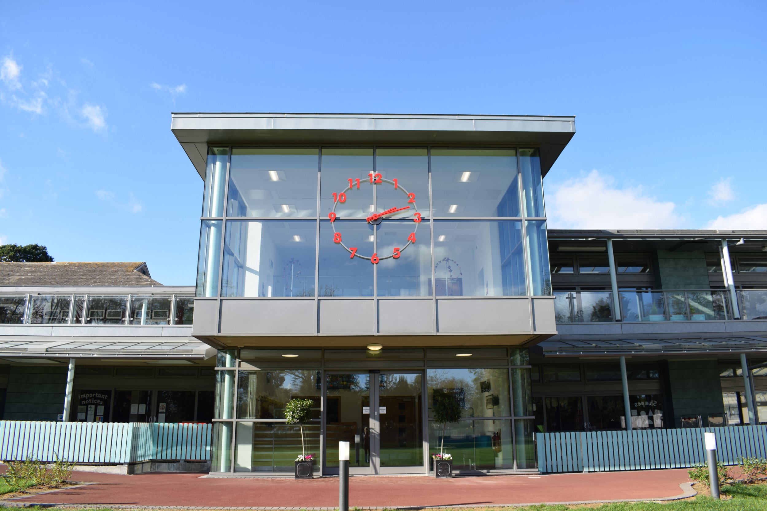 01Entrance.jpg