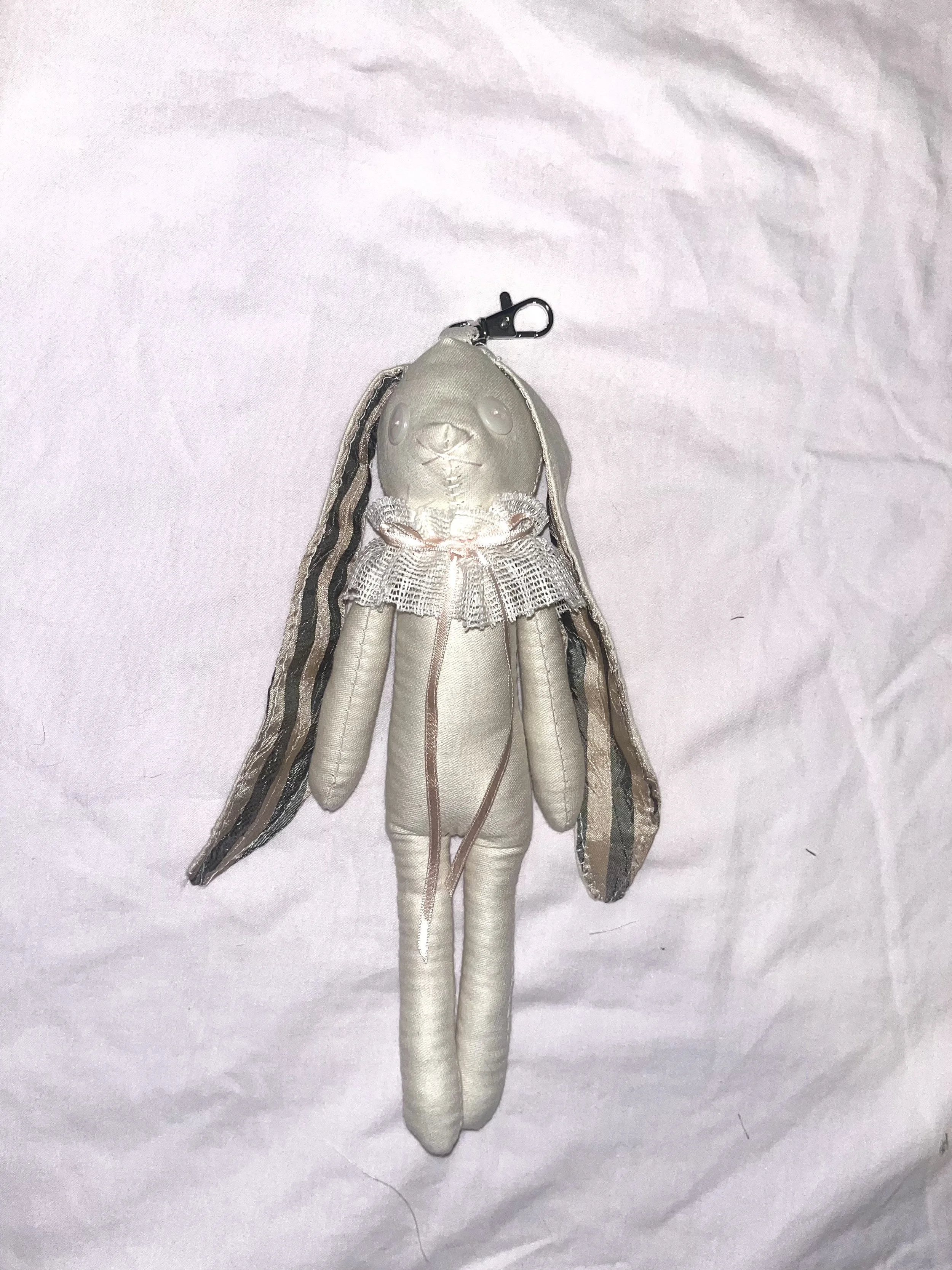 faeble Bunny Keychain - Parsnip