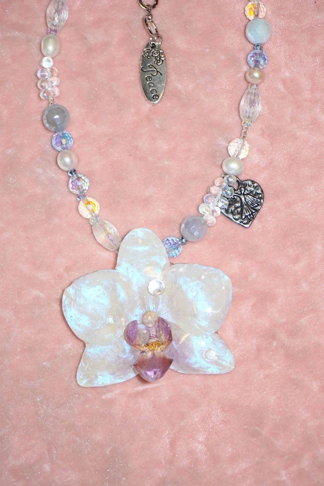 dolly dear boutique Galia necklace