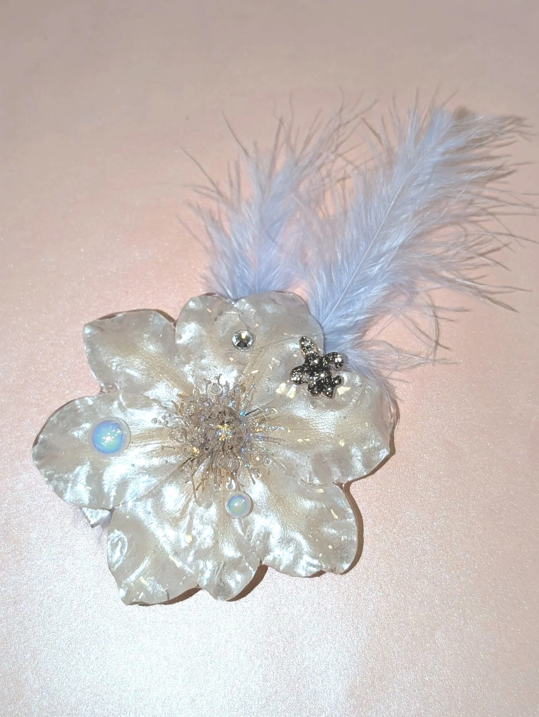 Dolly Dear Boutique Ice Princess hair clip