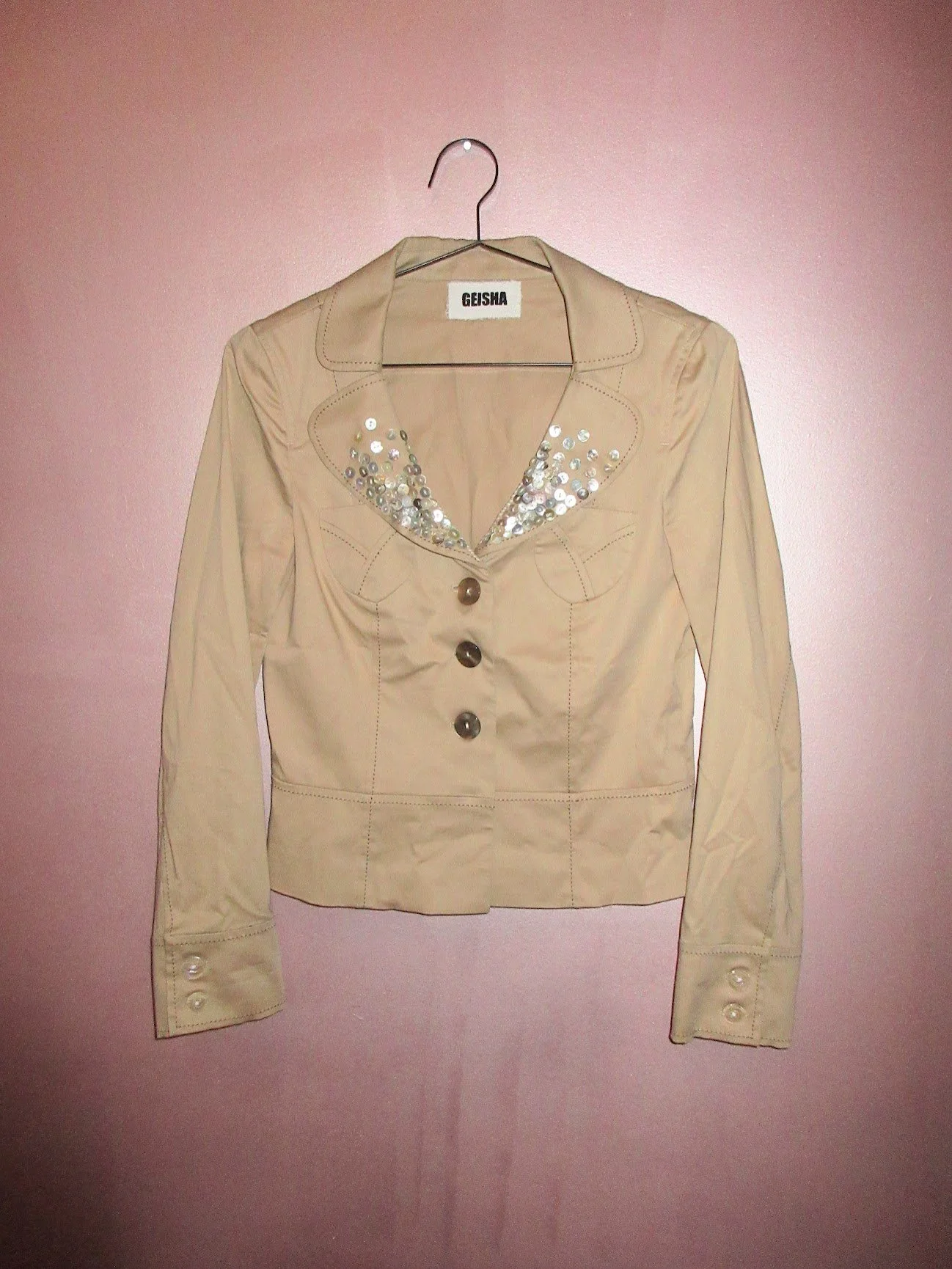 laughing geisha button blazer