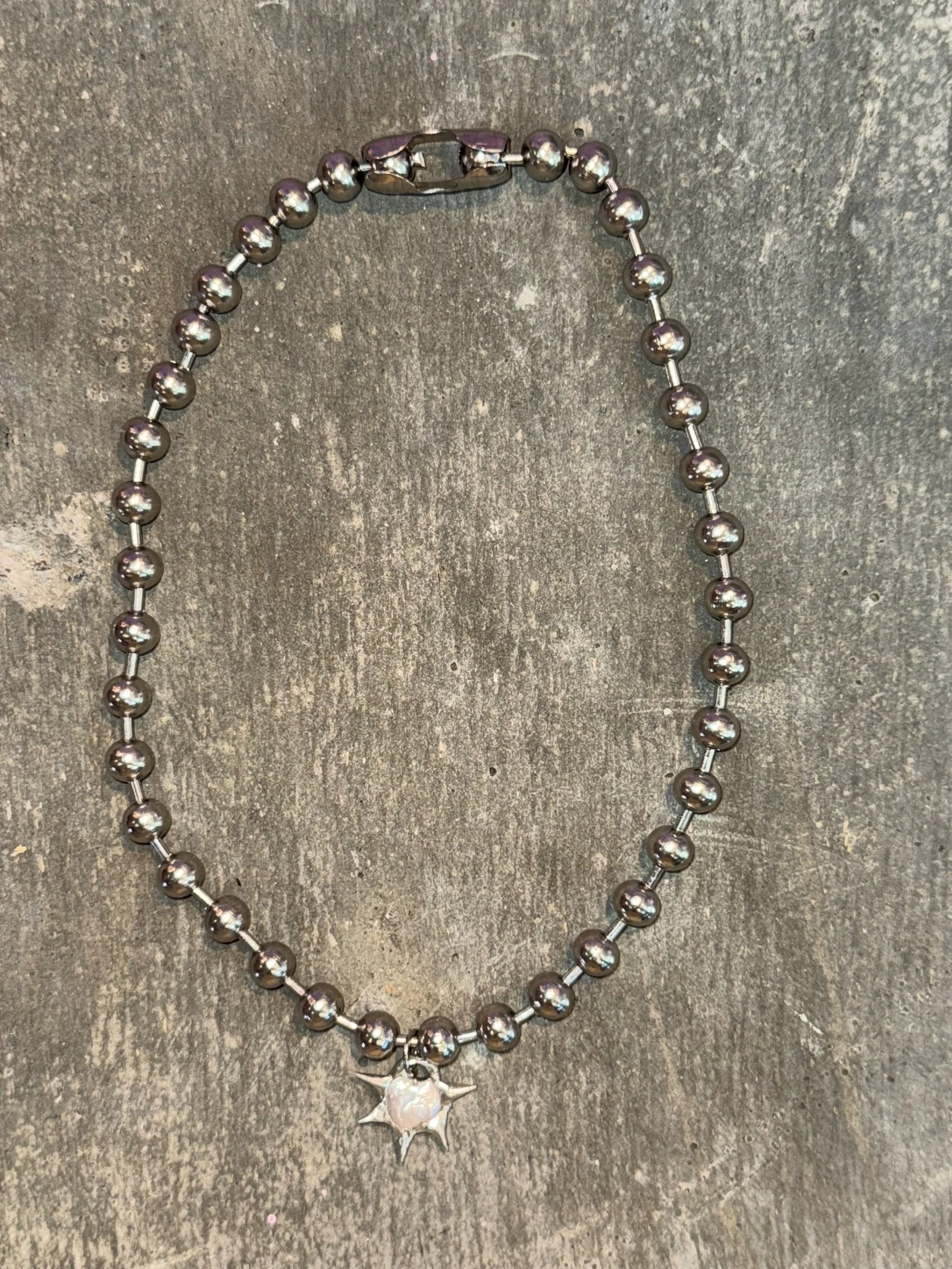 my dearest world Spikey Pearl Heart Ball Chain