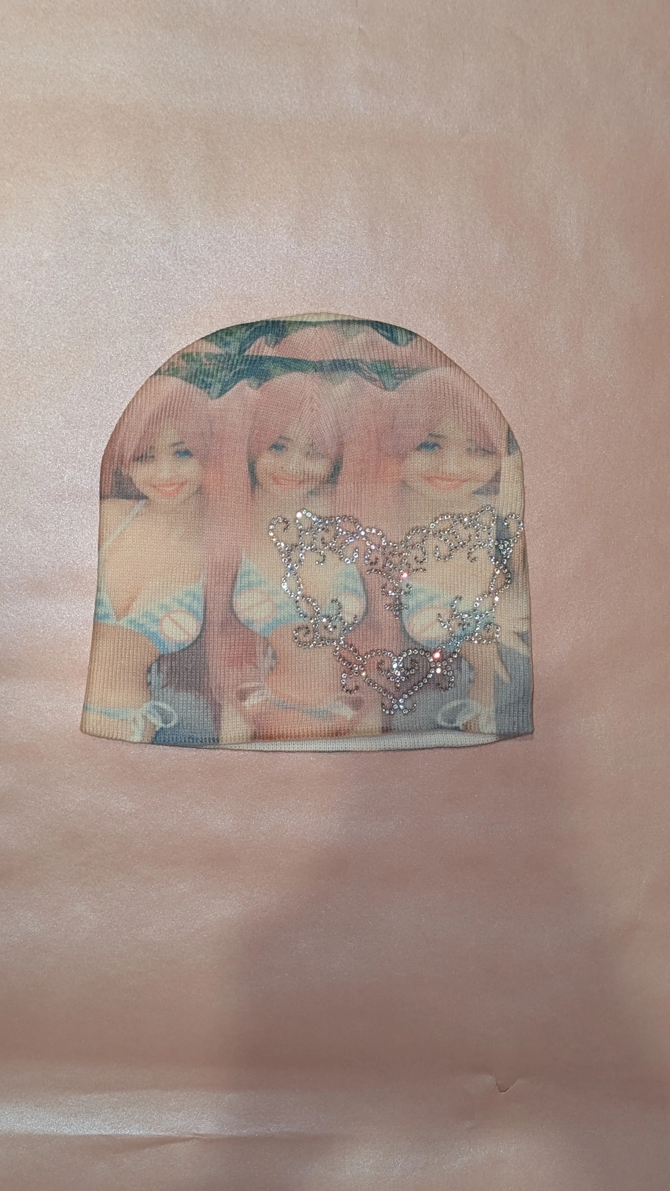 eventyrverden rhinestone beanies