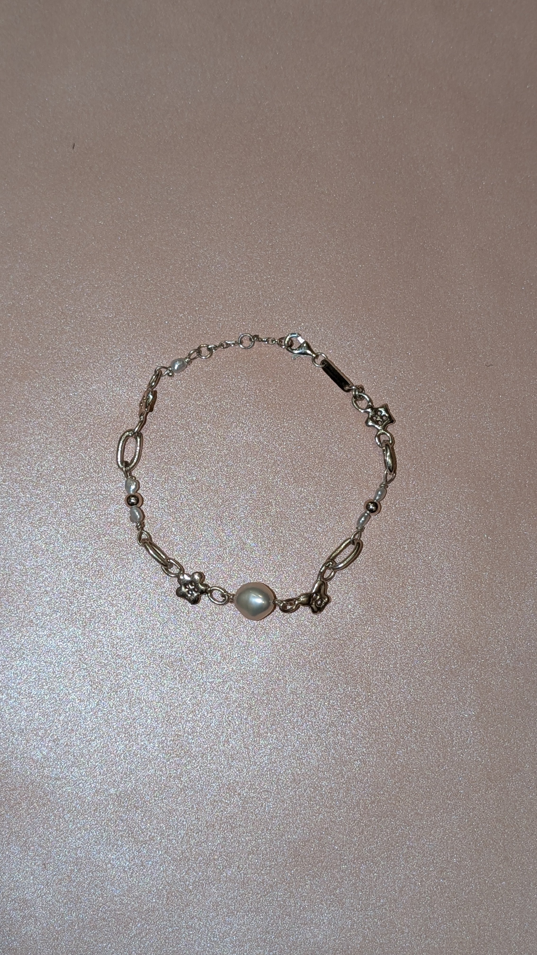 rabies dog Buttons & Pearls Bracelet