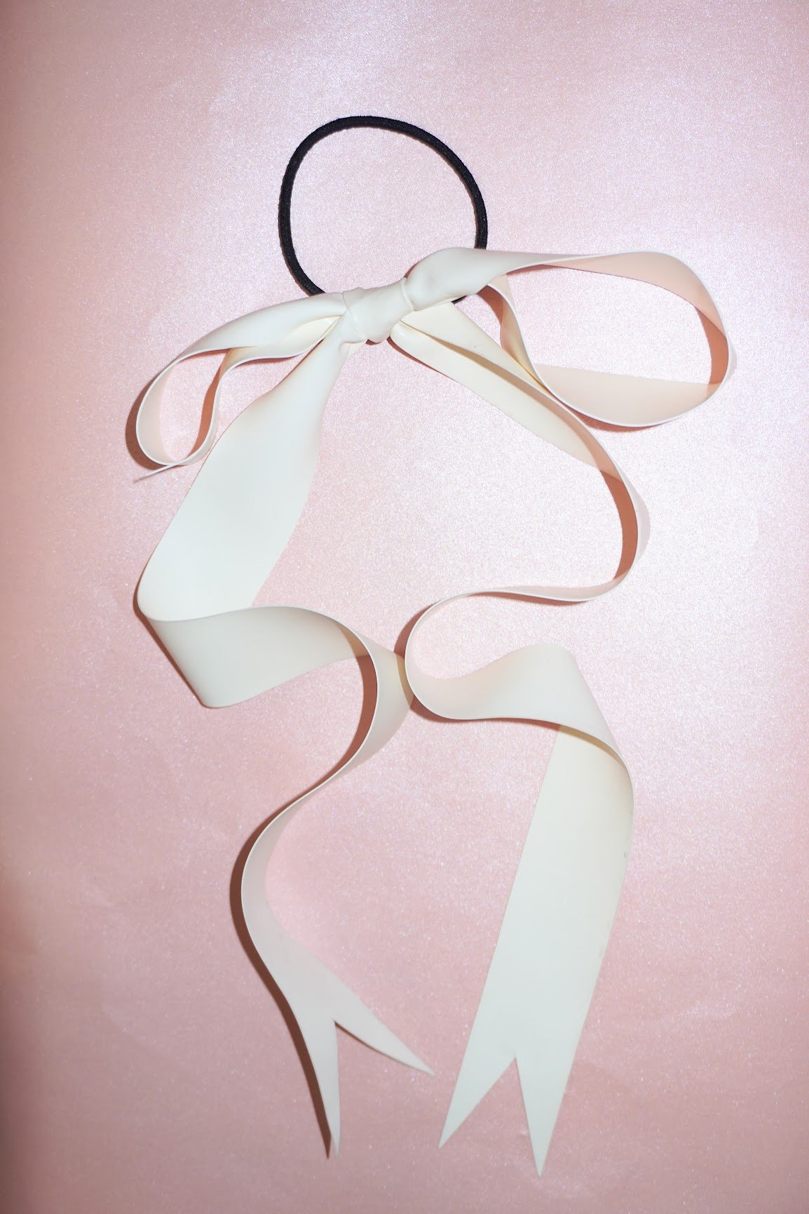 finley's house white hair bow