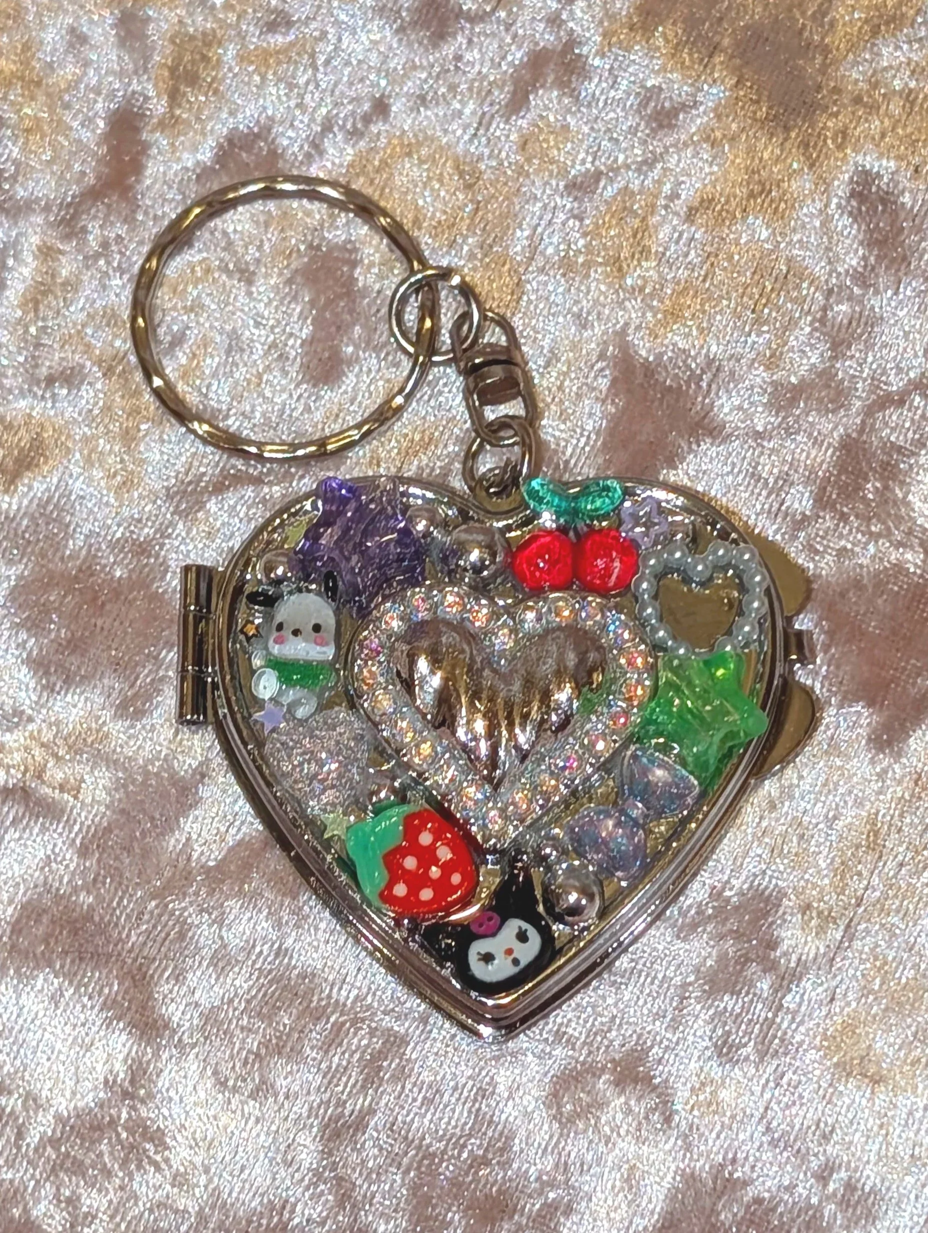 shehellakawaii kuromi strawberry heart mirror keychain