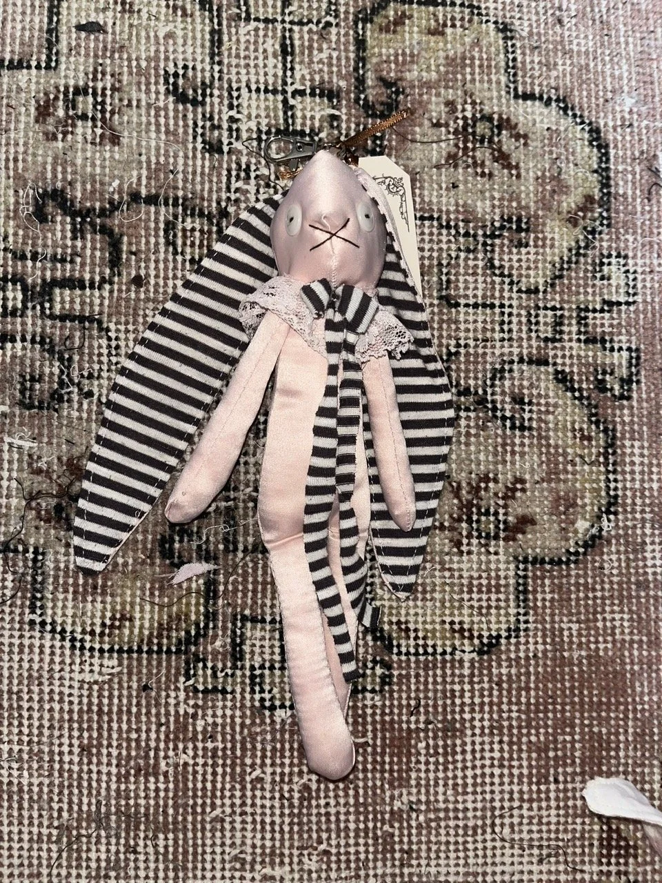 faeble Bunny Keychain - Sugar Cookie