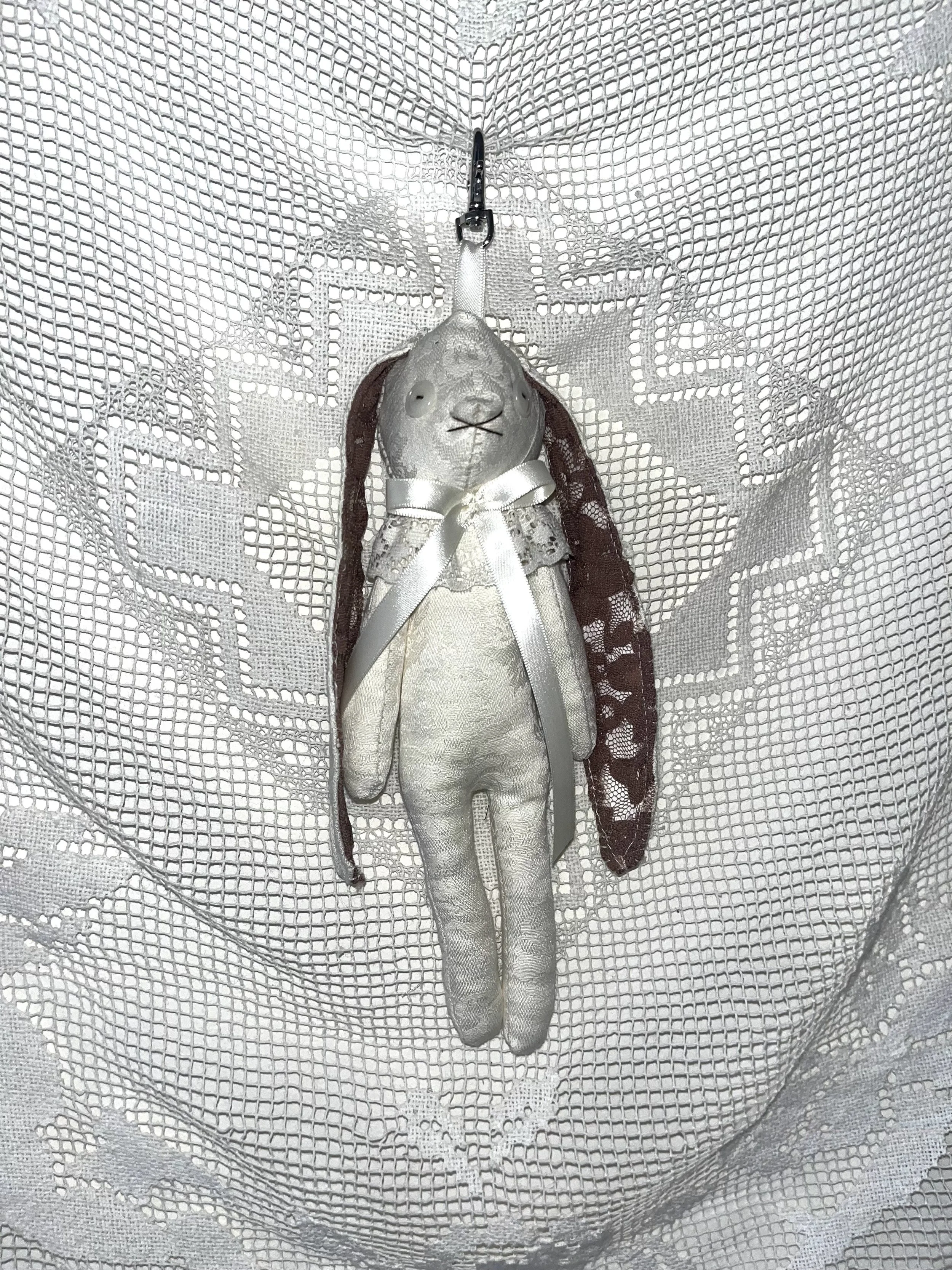 faeble Bunny Keychain - Rice Pudding