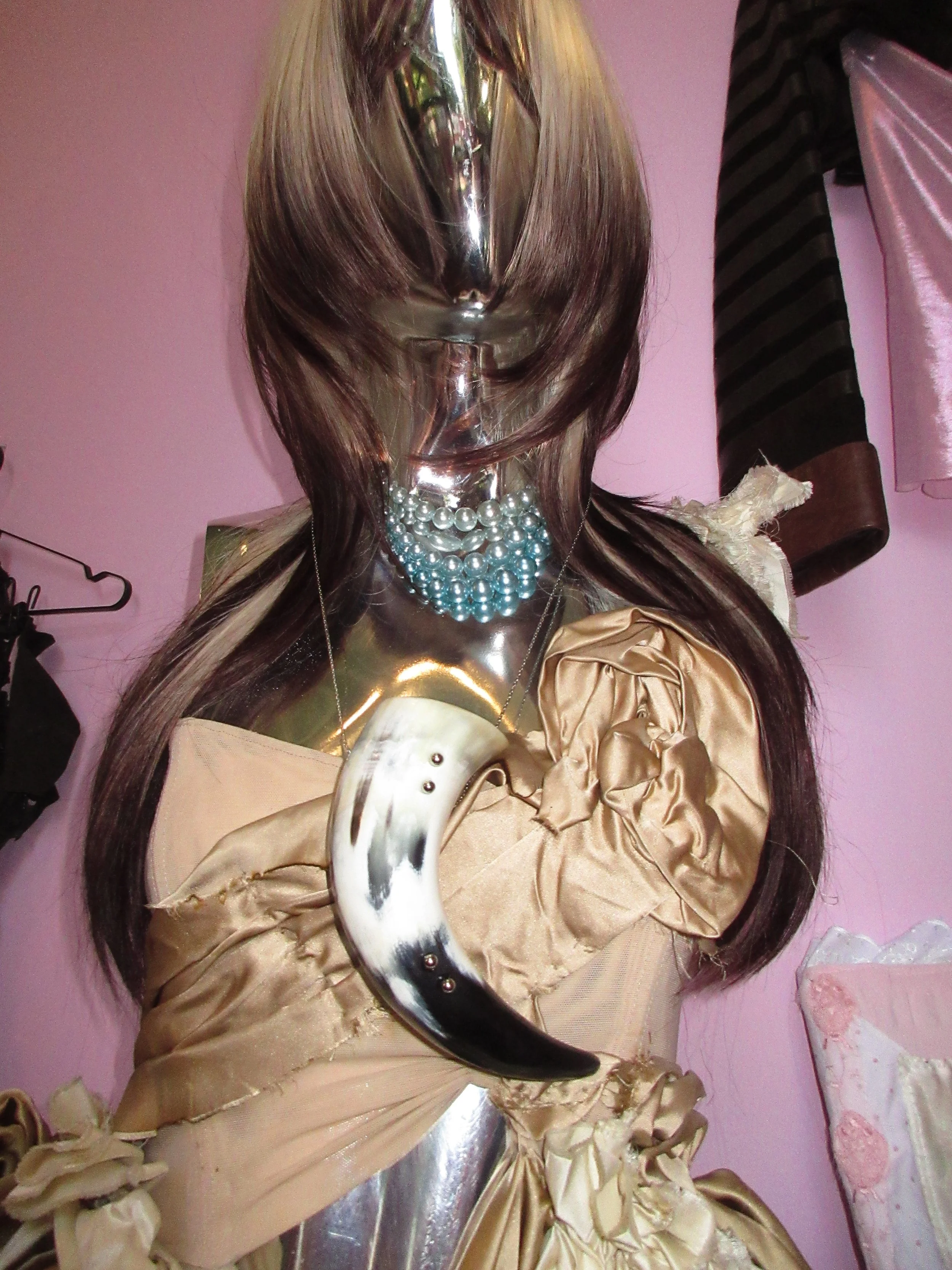 CA22 Torón Twin Pierce necklace