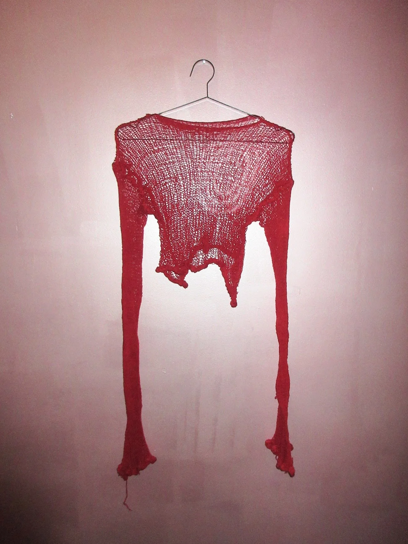 saint leeb Crimson red 3 ring top