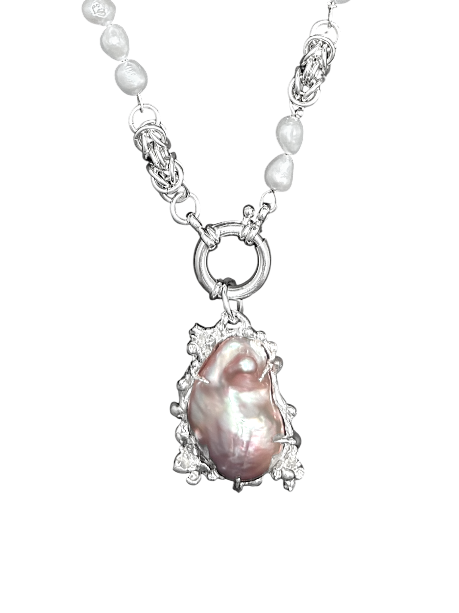 Marguerite Necklac Zoom.PNG