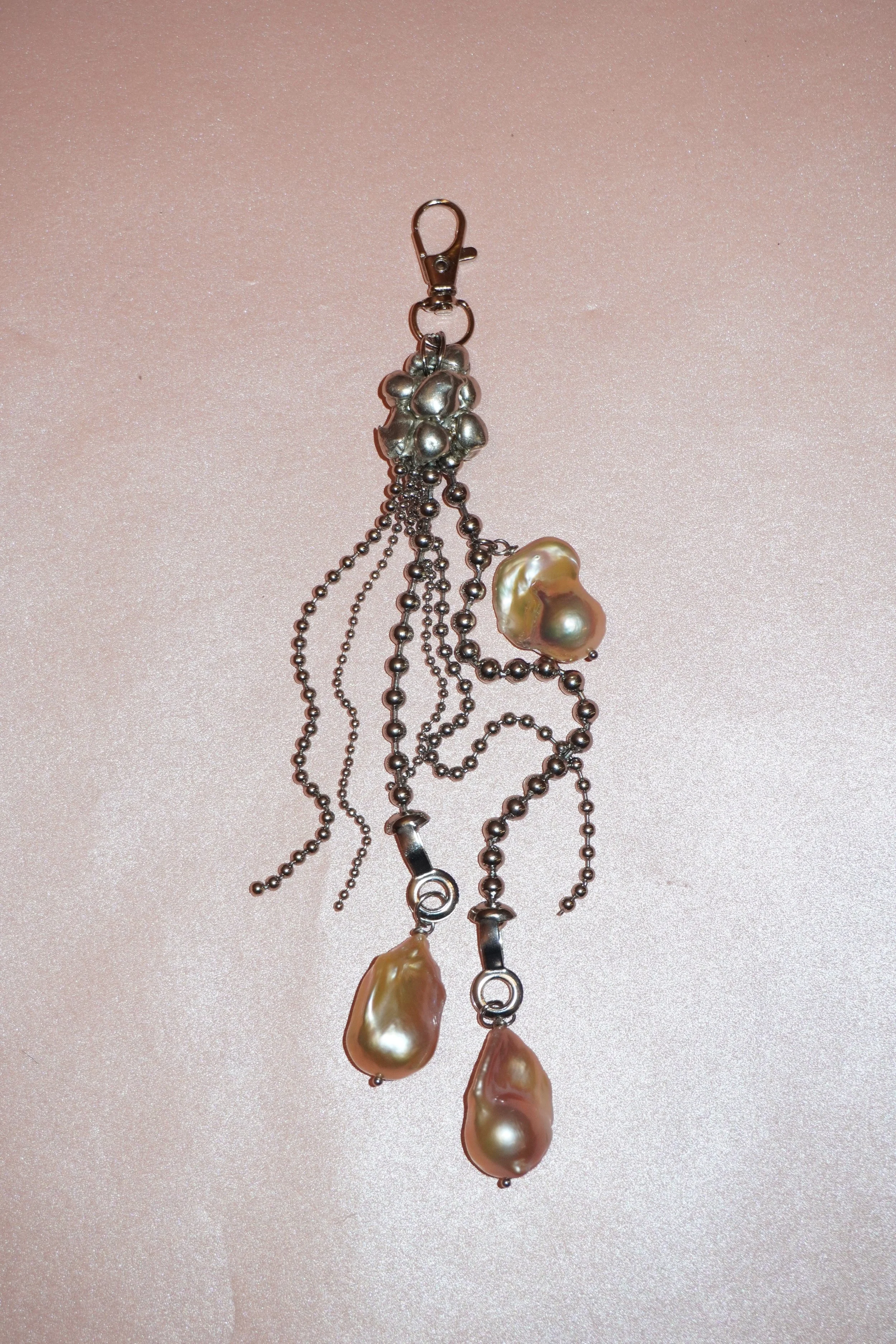 my dearest world baroque pink pearl chain fringe keychain