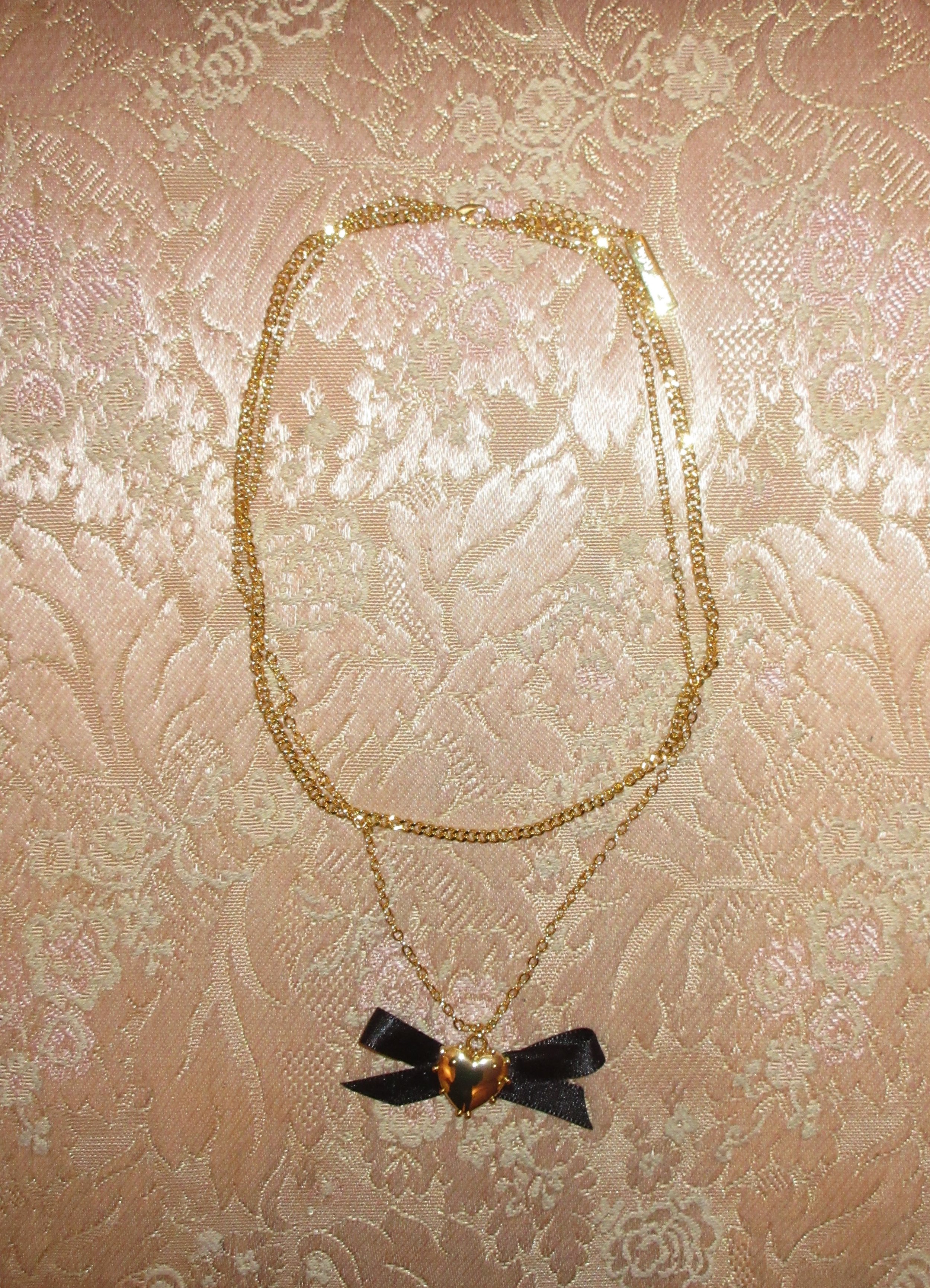 frou york DOUBLE CHAIN PIERCED BOW NECKLACE BLK/GOLD