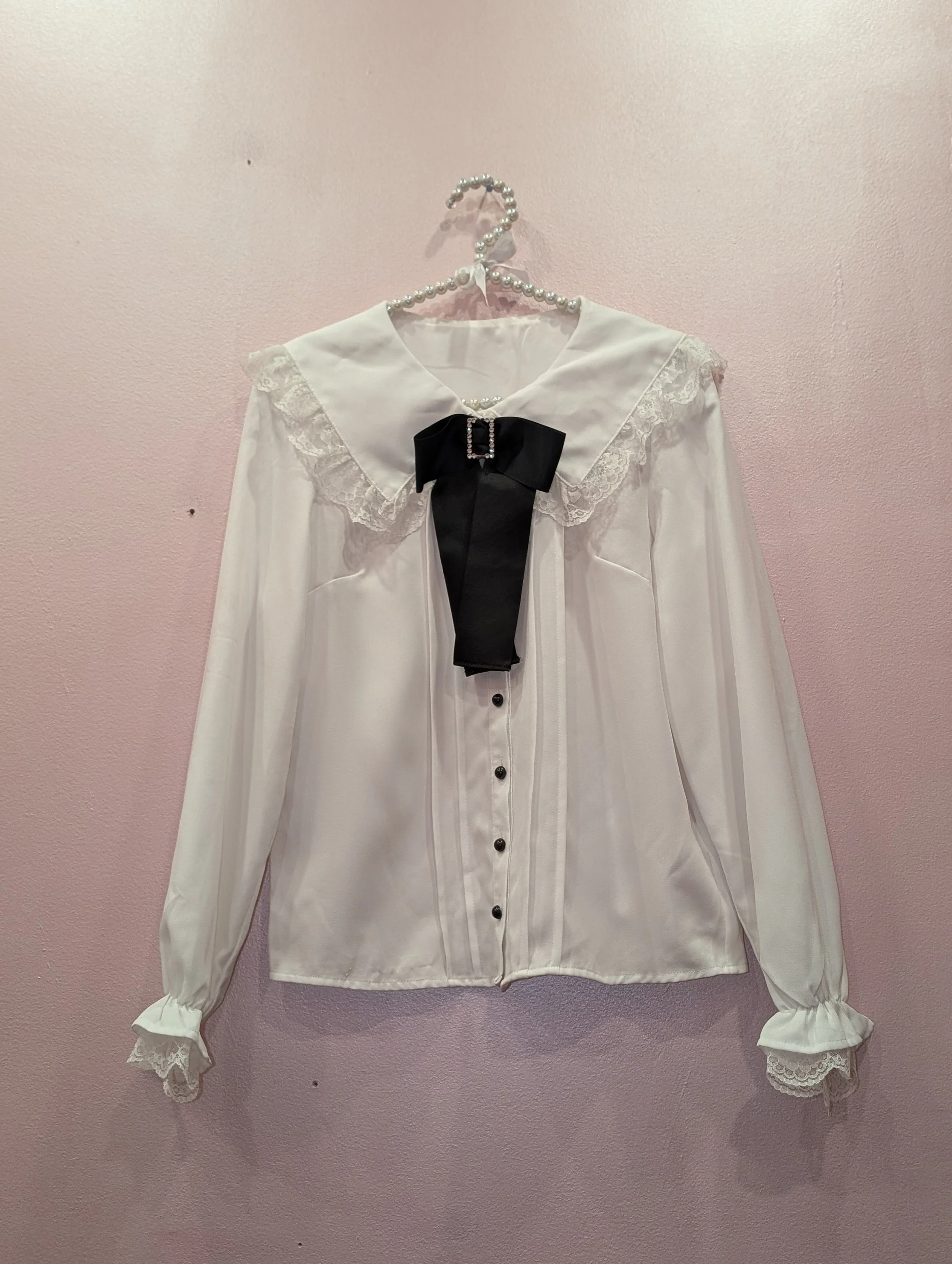 killah queen White with Black Bow Blouse