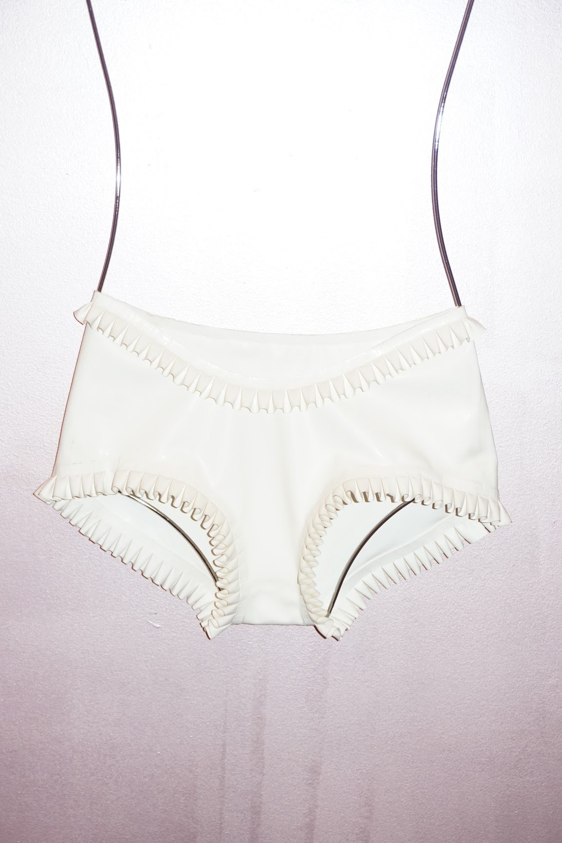 finley's house white romi shorts