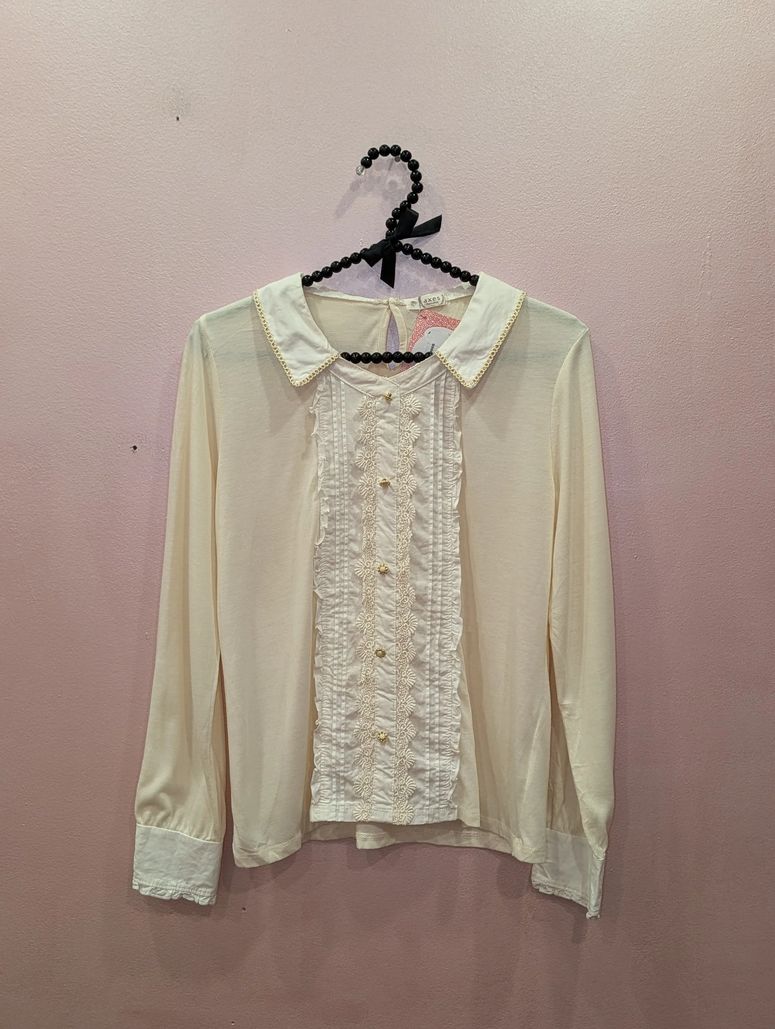 killah queen Axes Femme Cream and White Collared Top
