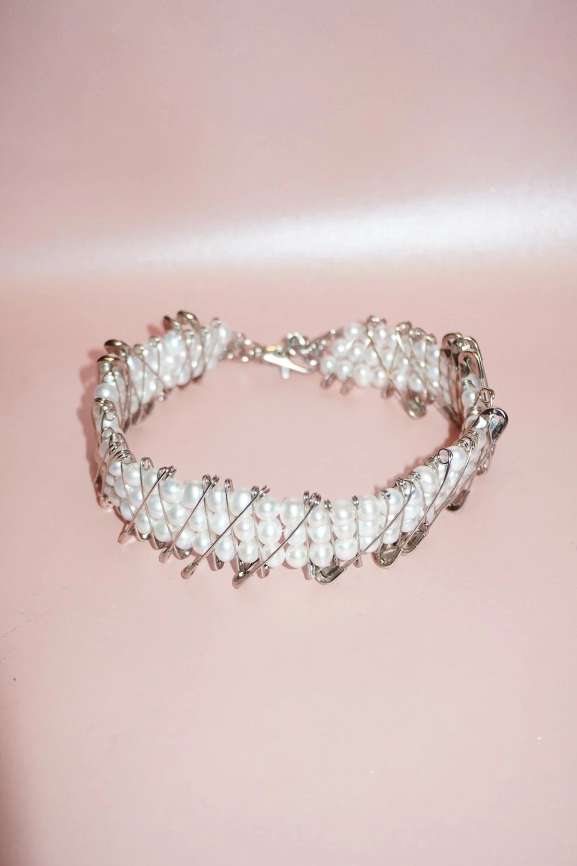 my dearest world White Vivienne Choker