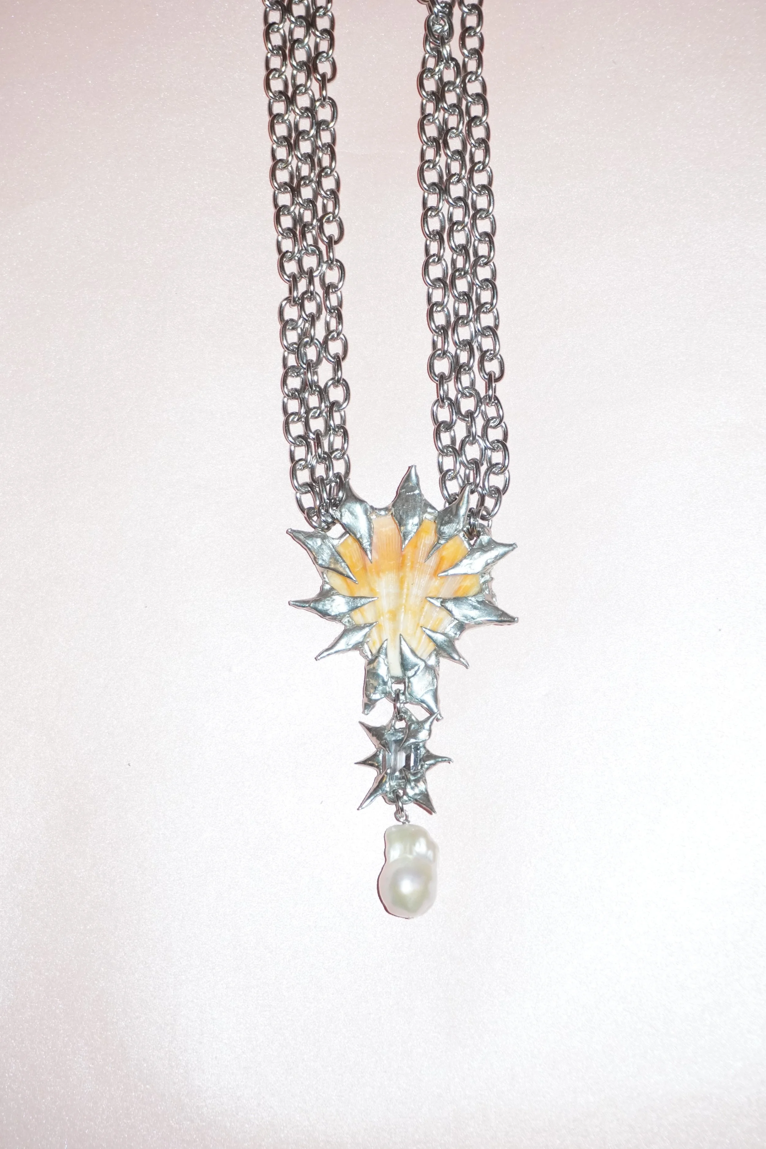 my dearest world  Spiky Scallop with Gem & Baroque Pearl Chain Necklace
