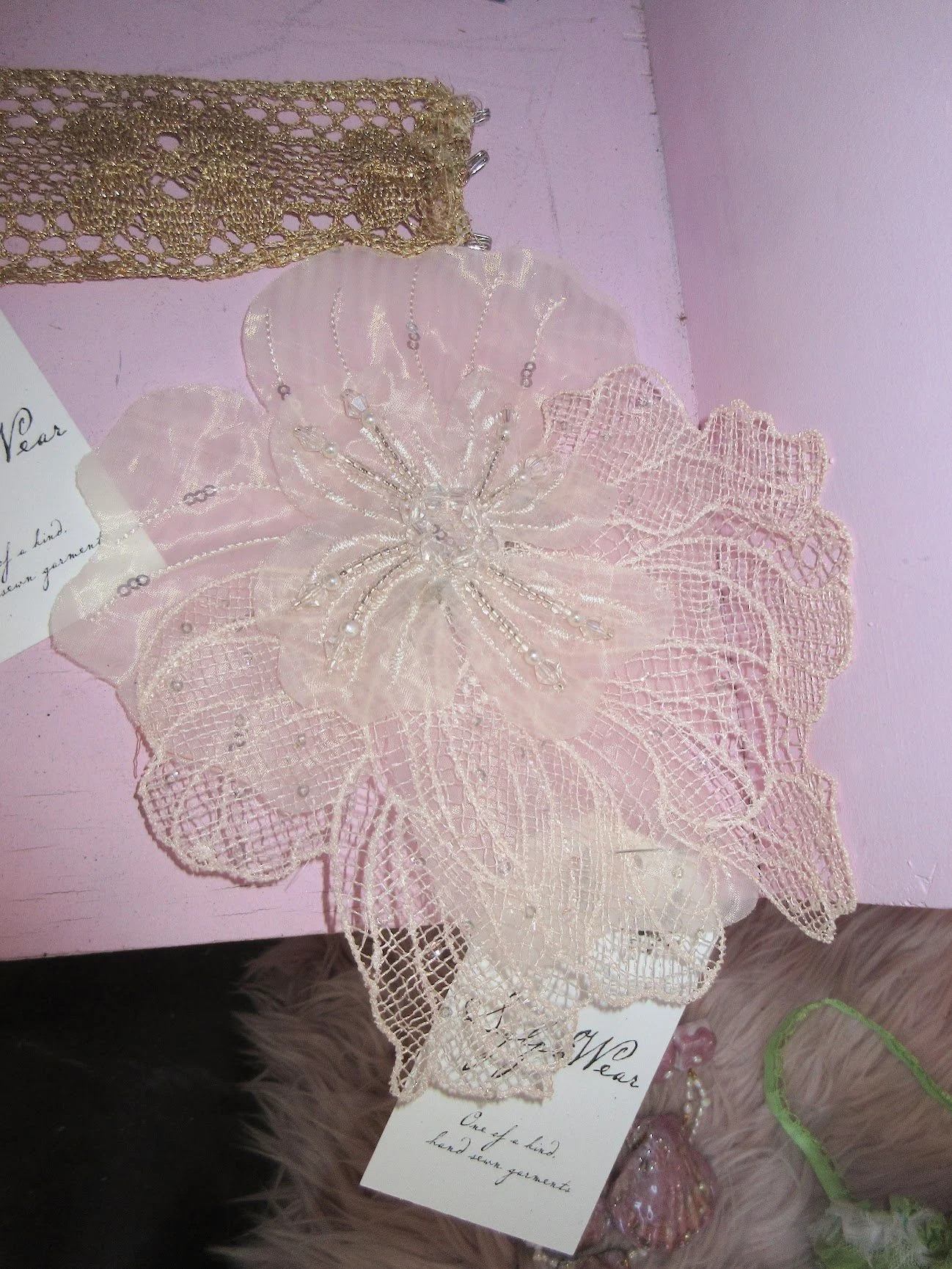 *sylphwear pink flower clip